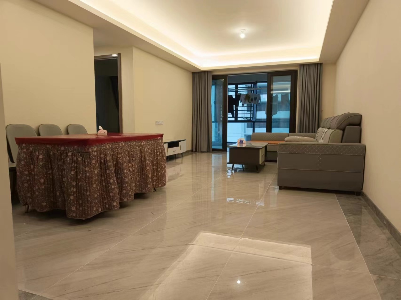 碧桂园翘楚棠 3室2厅2卫 1900.0元/月 碧桂园翘楚棠 3室2厅2卫 1900.0元/月室内图