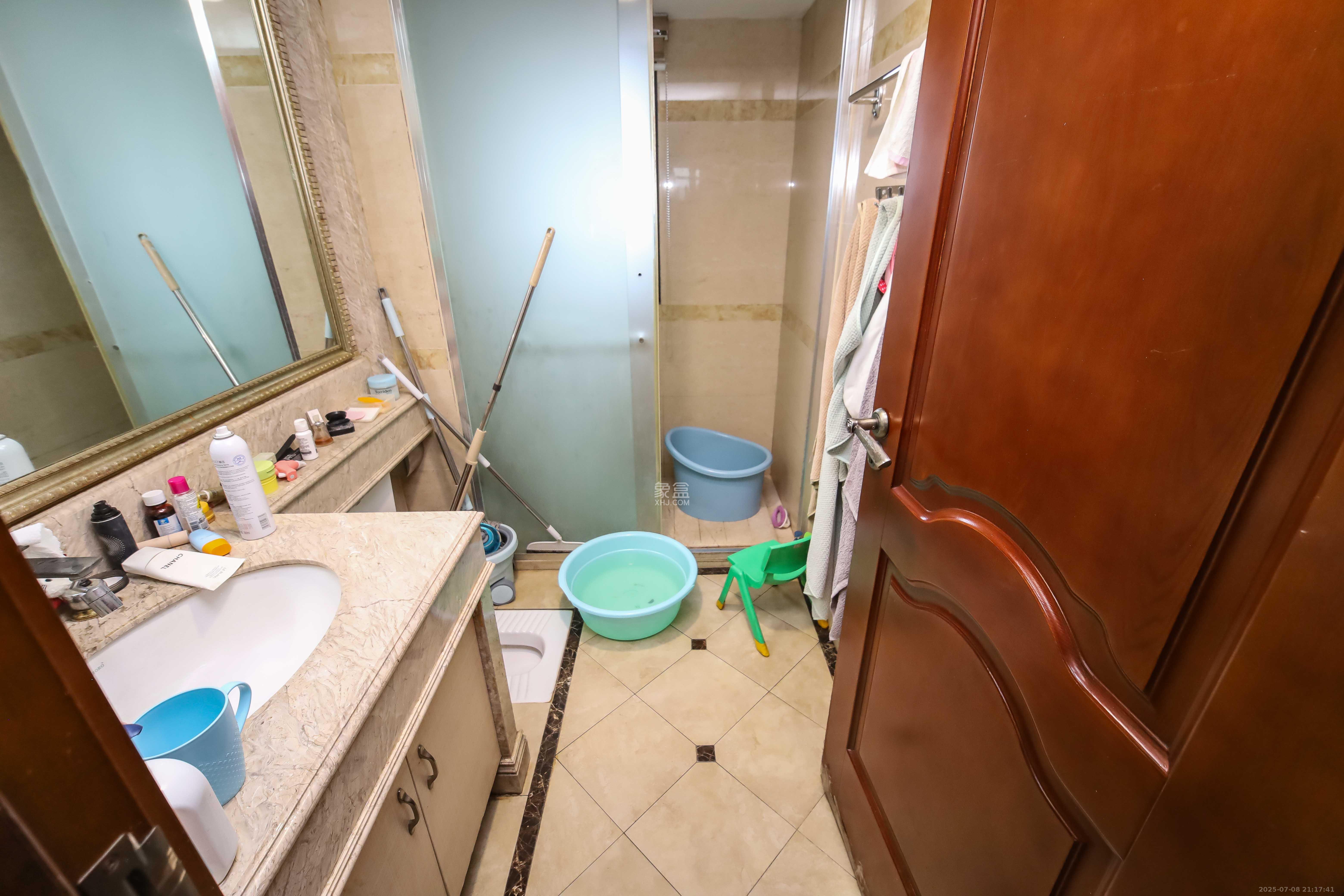 湘域熙岸  4室2厅2卫    210.0万 湘域熙岸  4室2厅2卫    210.0万卫生间