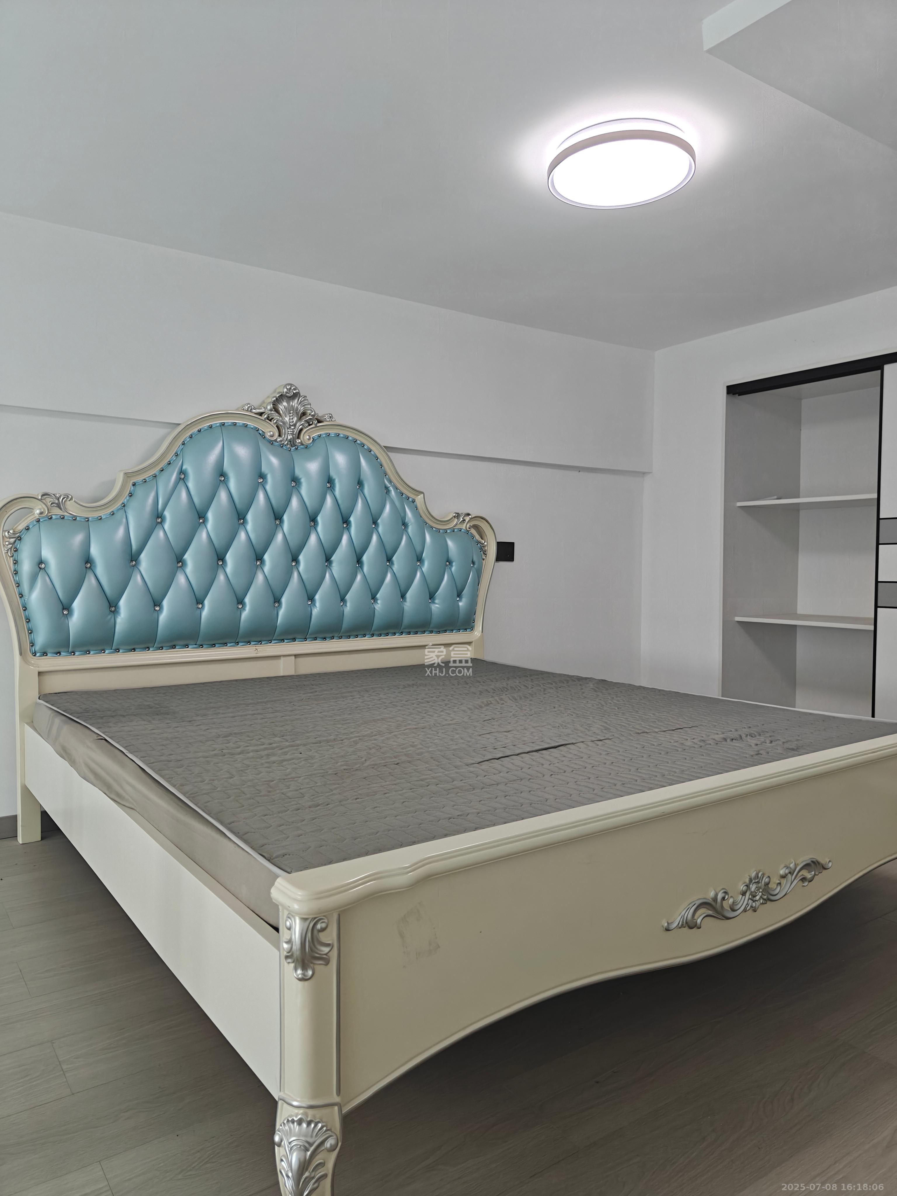 绿地商务广场 1室1厅1卫 1900.0元/月 绿地商务广场 1室1厅1卫 1900.0元/月室内图