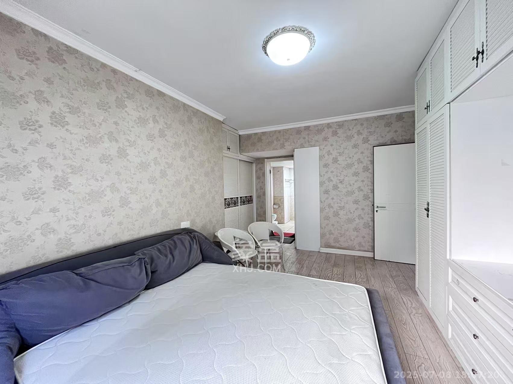 达美D6区 4室2厅2卫 3300.0元/月 达美D6区 4室2厅2卫 3300.0元/月室内图