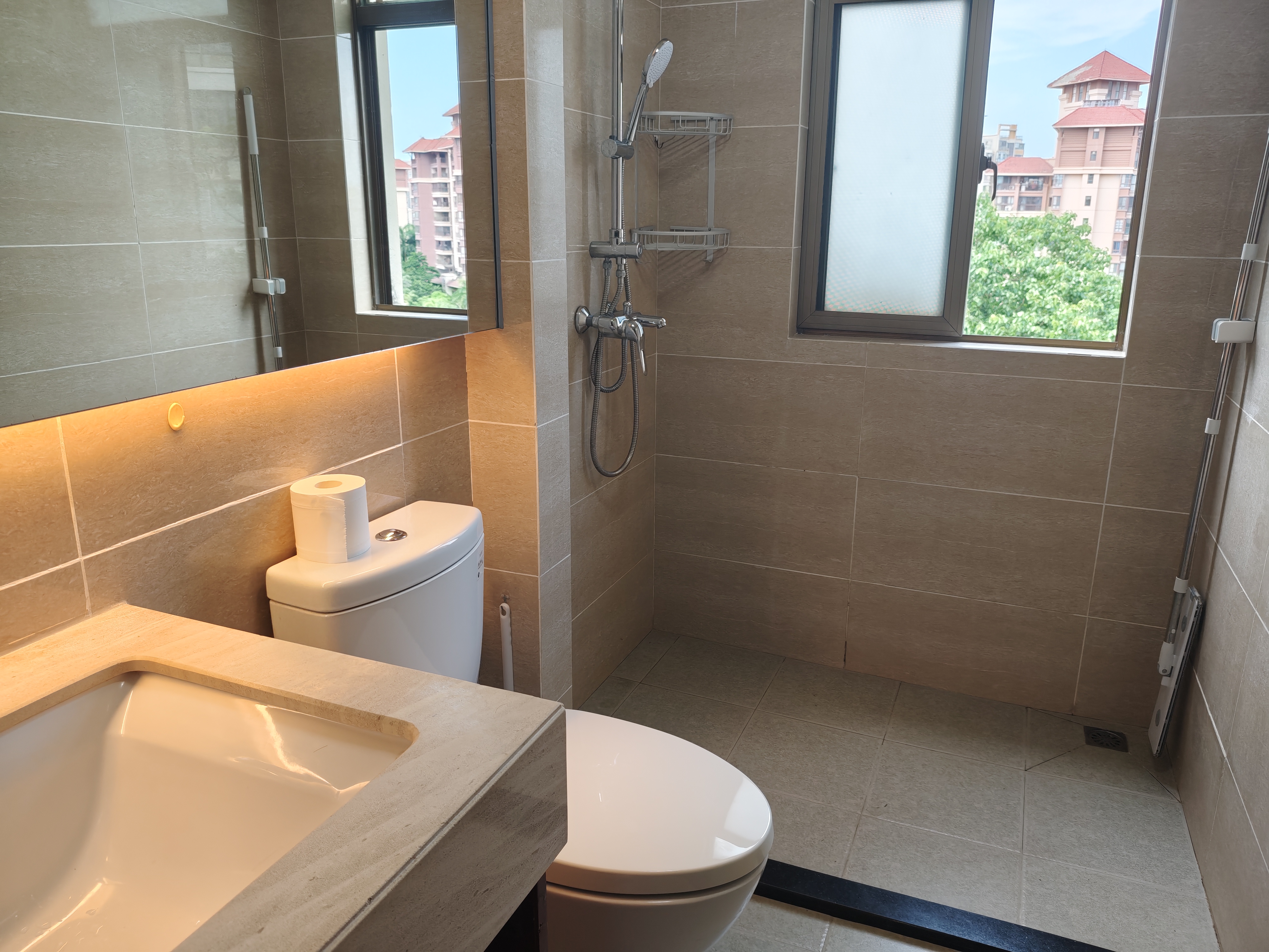 紫园A区  2室2厅1卫    3200.0元/月 紫园A区  2室2厅1卫    3200.0元/月室内图