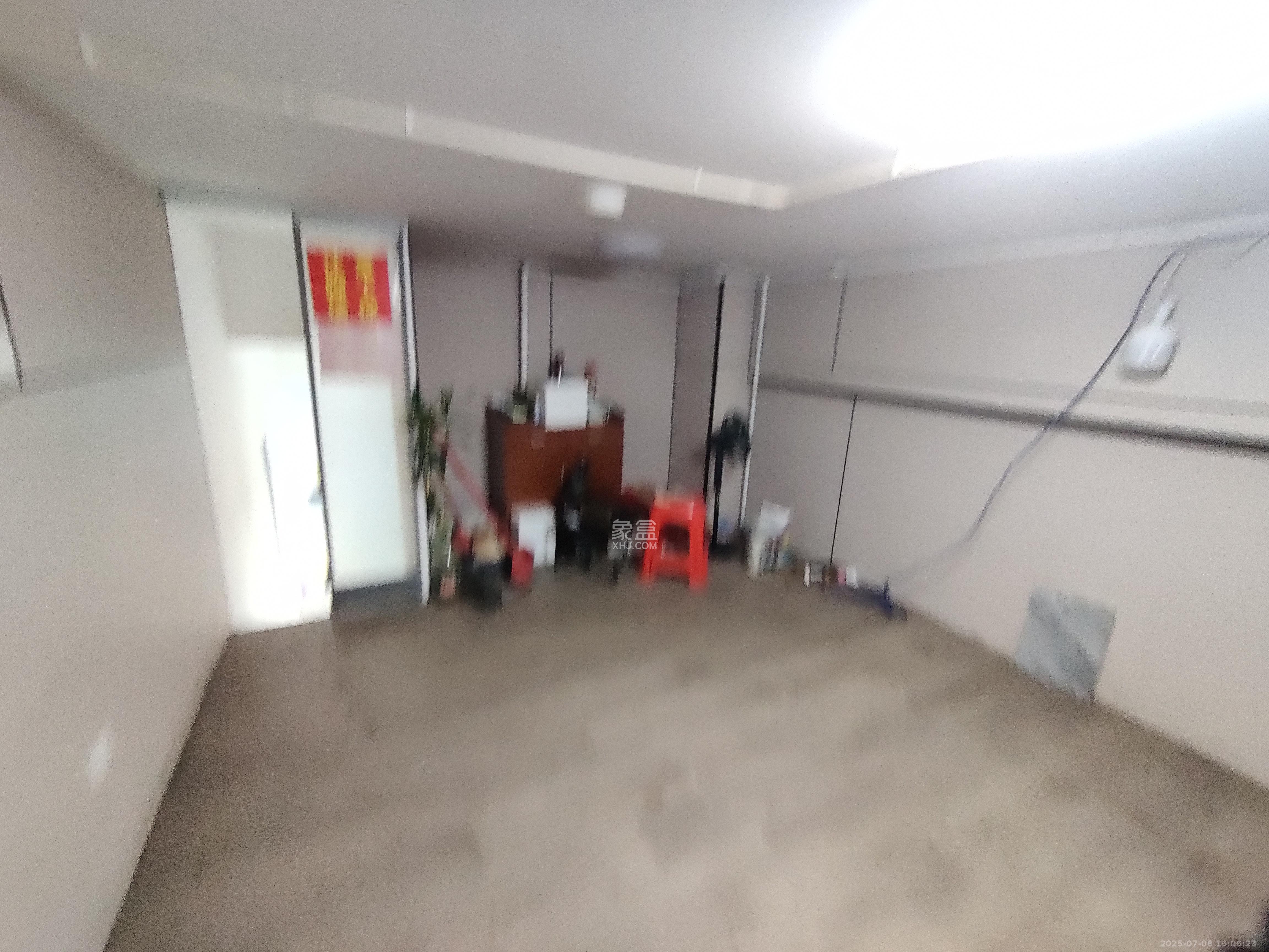 力高凤凰新天  1室0厅0卫    4050.0元/月 力高凤凰新天  1室0厅0卫    4050.0元/月室内图