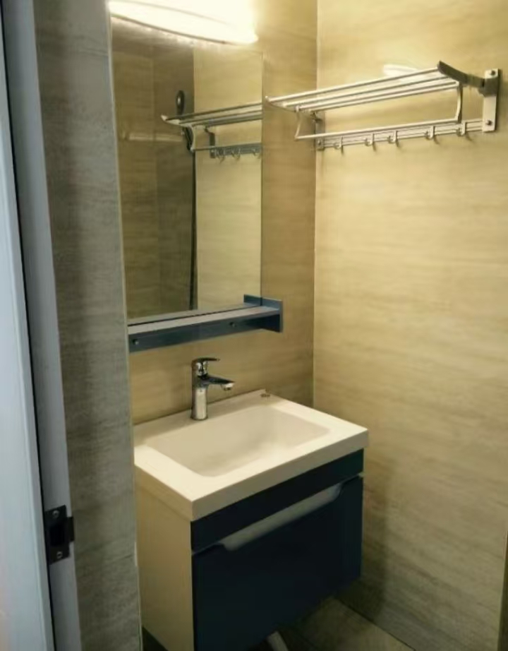 梓山湖公馆 1室1厅1卫 1100.0元/月 梓山湖公馆 1室1厅1卫 1100.0元/月室内图