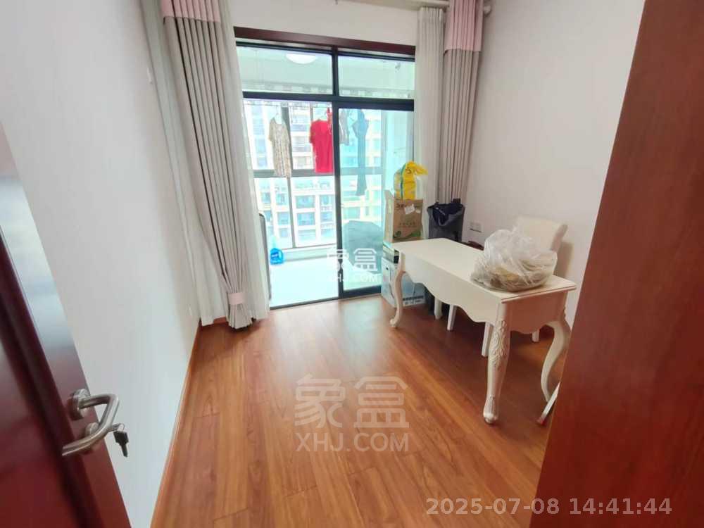 东鼎紫园  3室2厅2卫   2200.00元/月室内图