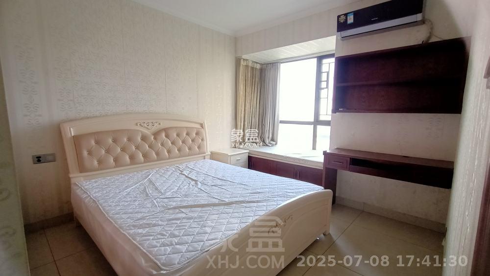 世贸广场 3室2厅2卫 2500.0元/月 世贸广场 3室2厅2卫 2500.0元/月室内图