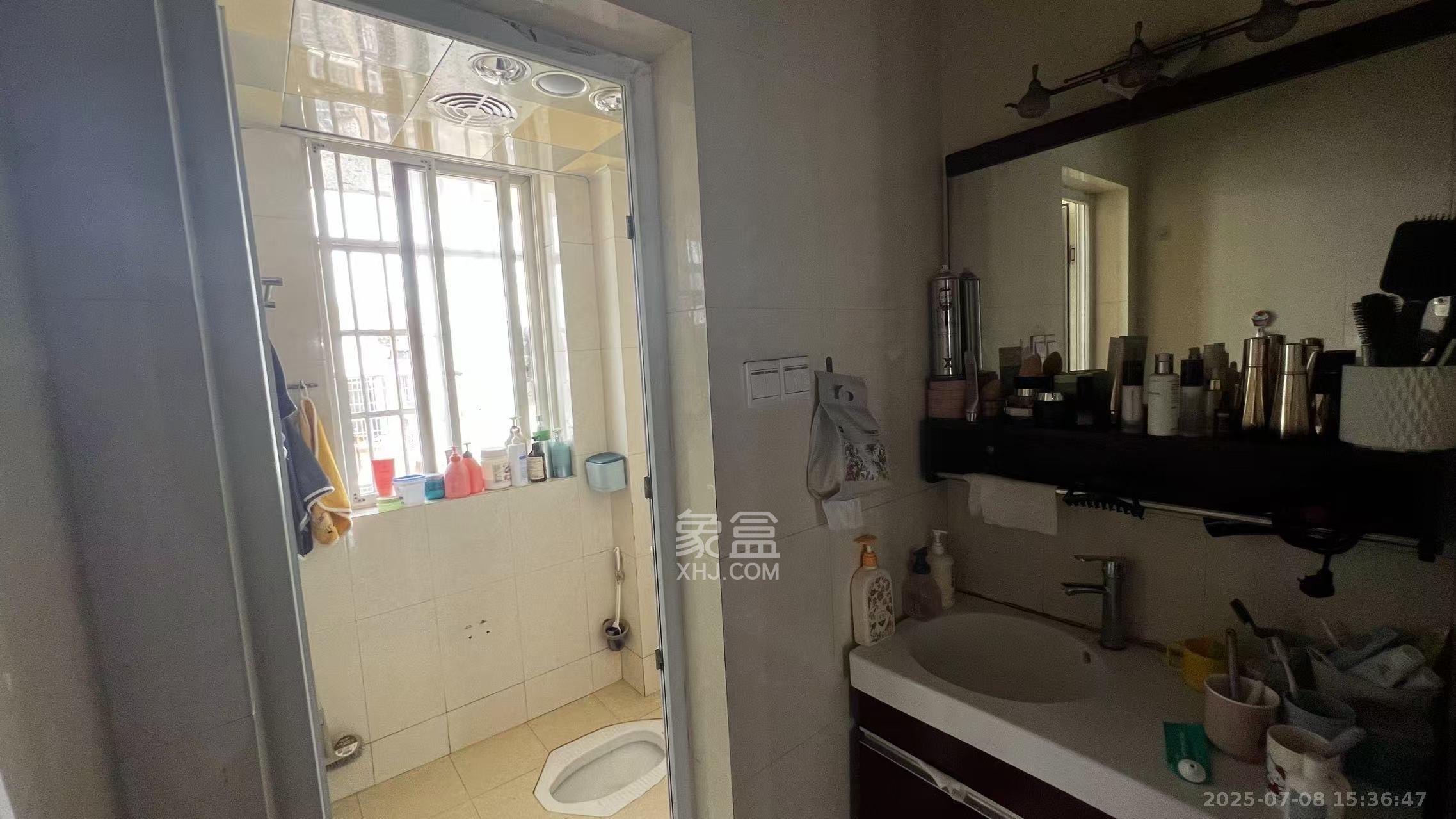 德馨园 3室2厅2卫 1700.0元/月 德馨园 3室2厅2卫 1700.0元/月室内图