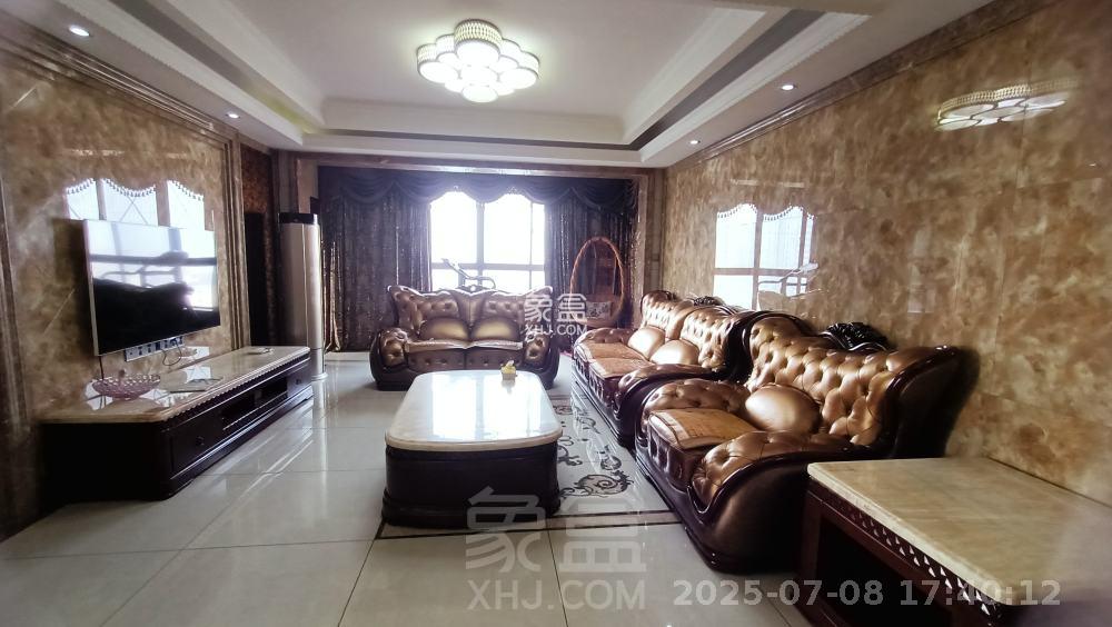 世贸广场 3室2厅2卫 2500.0元/月 世贸广场 3室2厅2卫 2500.0元/月户型图