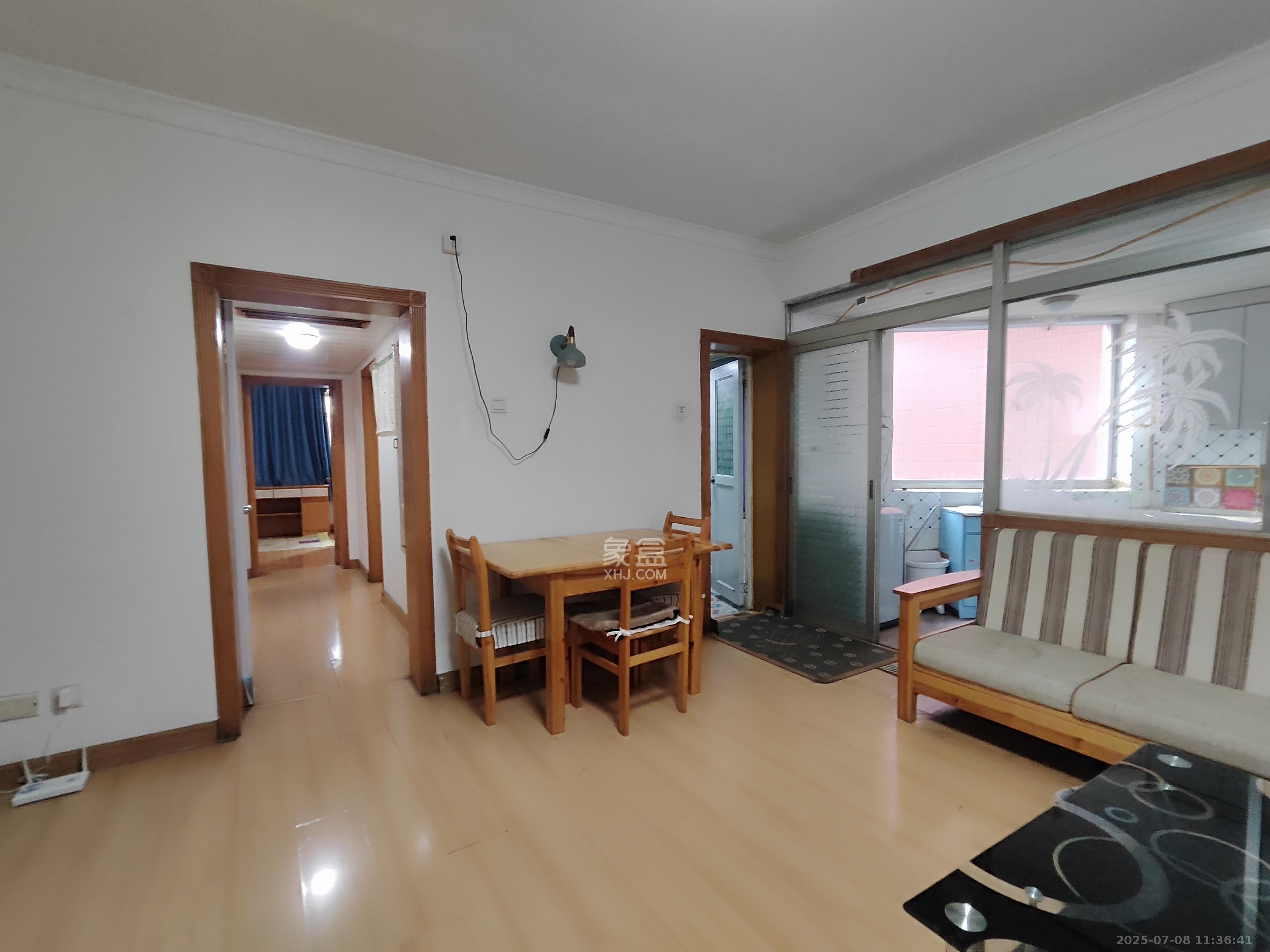 交通厅宿舍 1室1厅1卫 3600.0元/月 交通厅宿舍 1室1厅1卫 3600.0元/月室内图