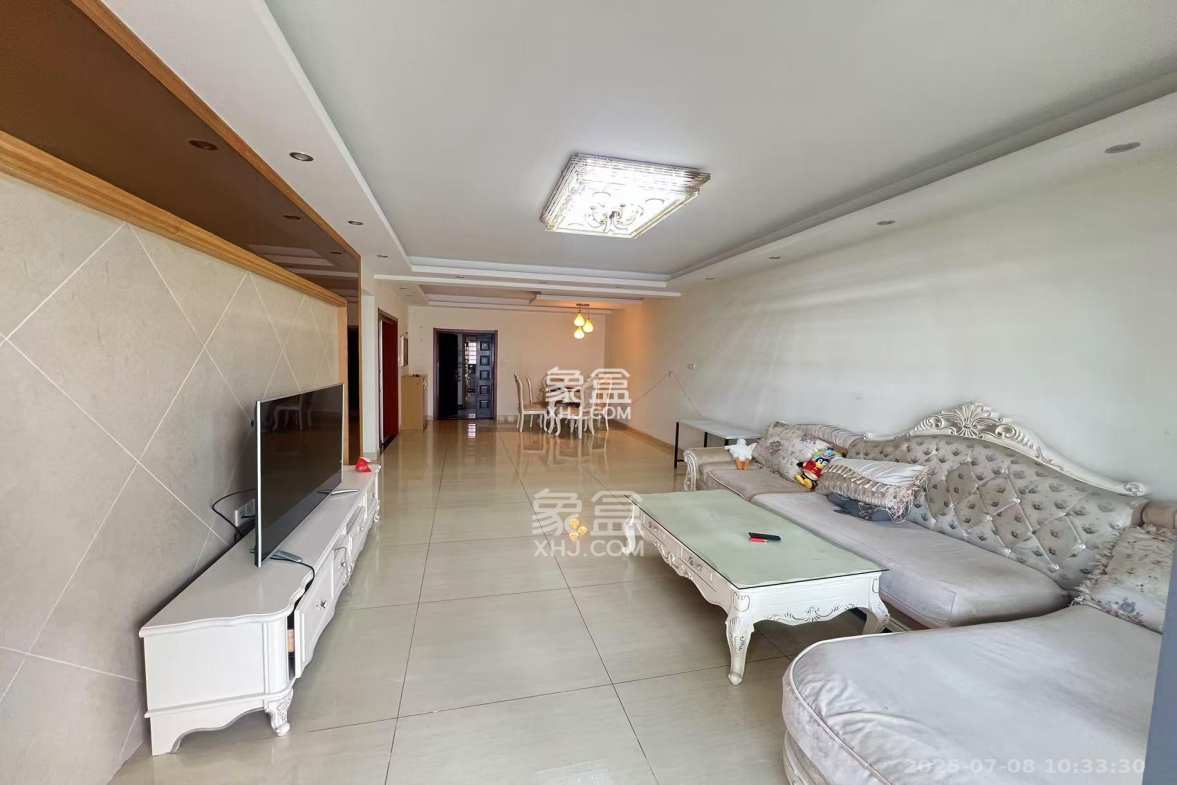 鼎丰前城 3室1厅2卫 2800.0元/月 鼎丰前城 3室1厅2卫 2800.0元/月室内图