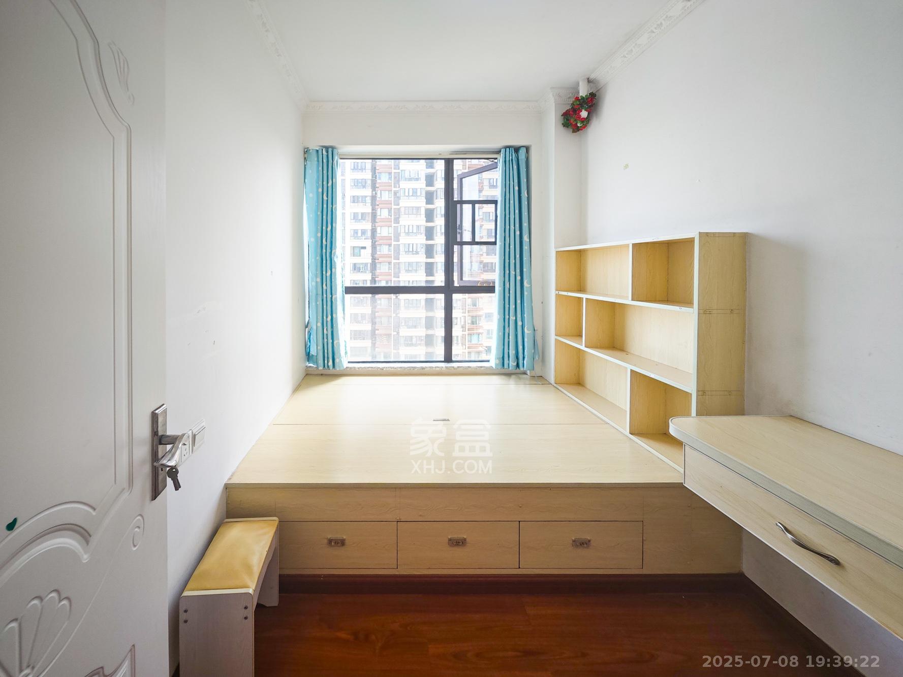 山语城三期 3室1厅2卫 85.0万 山语城三期 3室1厅2卫 85.0万卧室