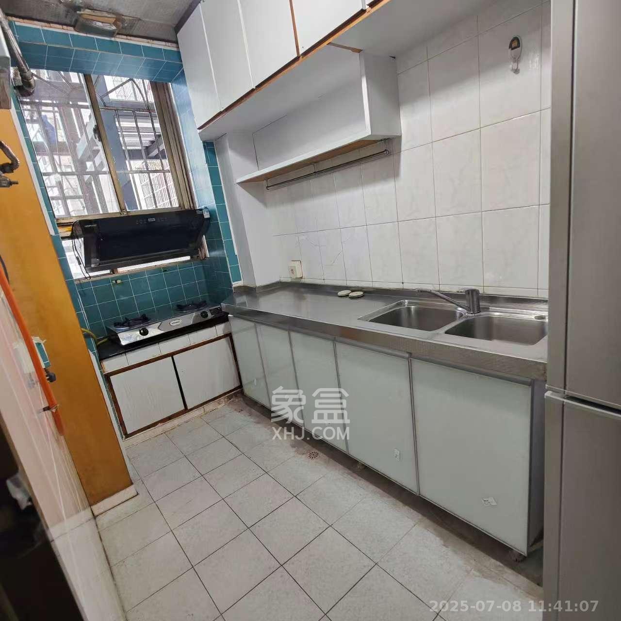 省工行家属楼 2室2厅1卫 2200.0元/月 省工行家属楼 2室2厅1卫 2200.0元/月室内图