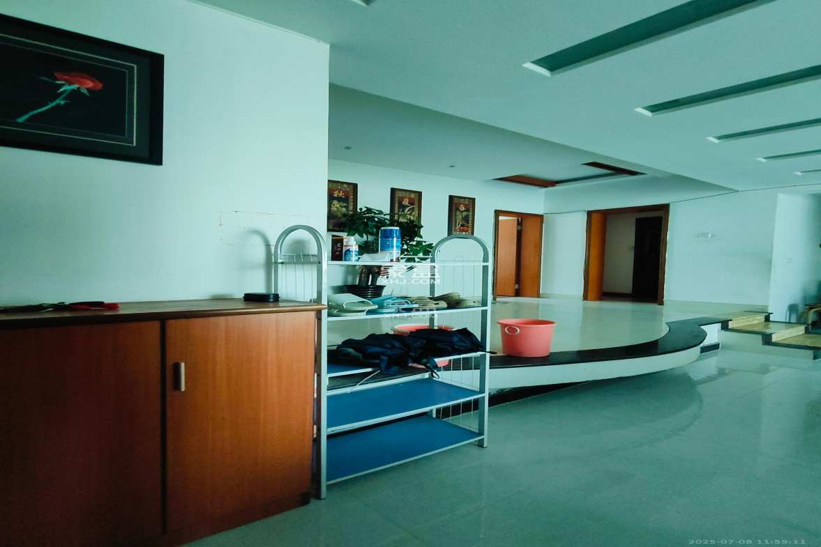 欣安小区  3室2厅1卫    1500.0元/月 欣安小区  3室2厅1卫    1500.0元/月室内图