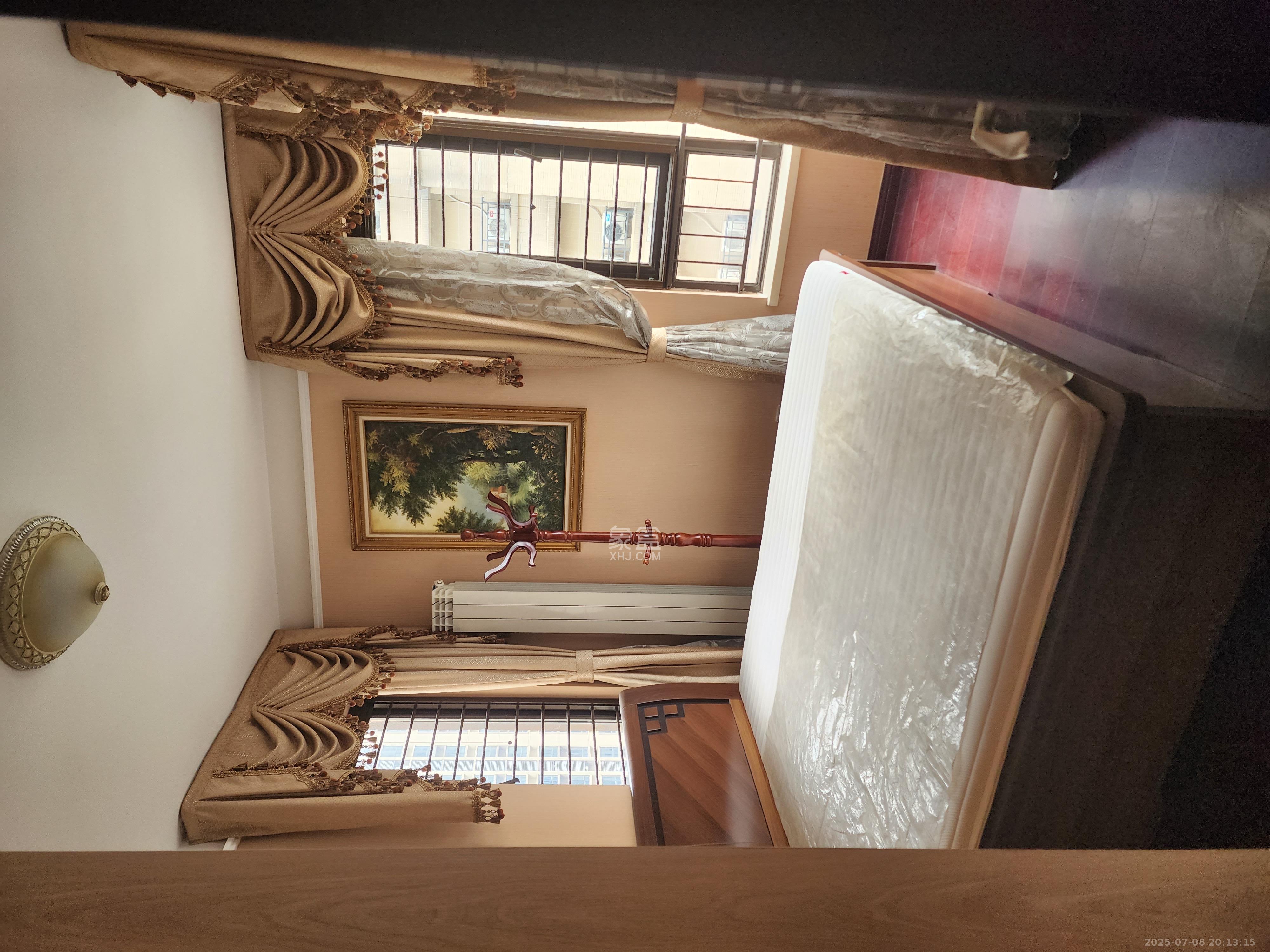 中海国际二期 4室2厅2卫 2500.0元/月 中海国际二期 4室2厅2卫 2500.0元/月室内图