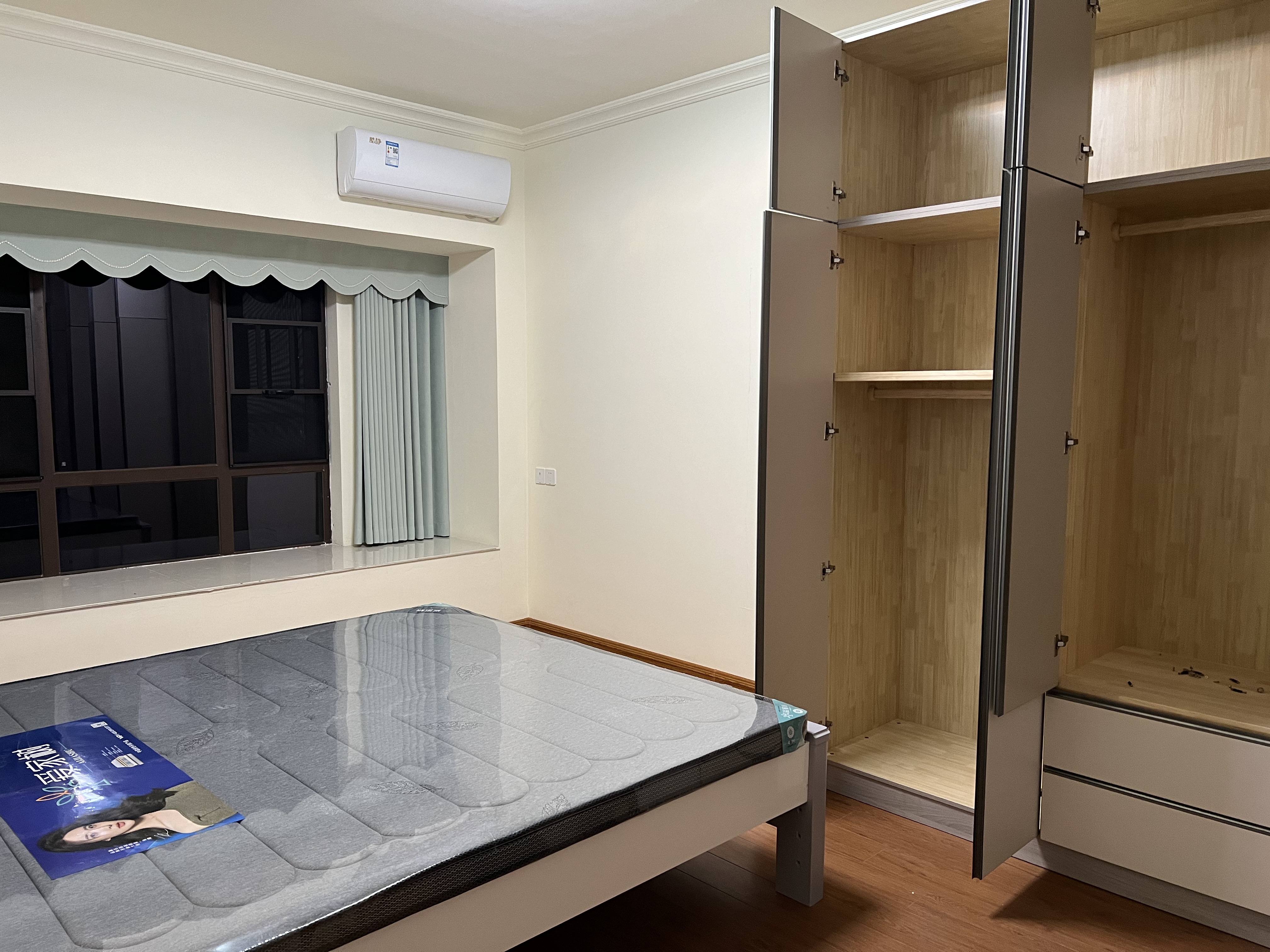 碧桂园豪园 4室2厅2卫 2000.0元/月 碧桂园豪园 4室2厅2卫 2000.0元/月室内图