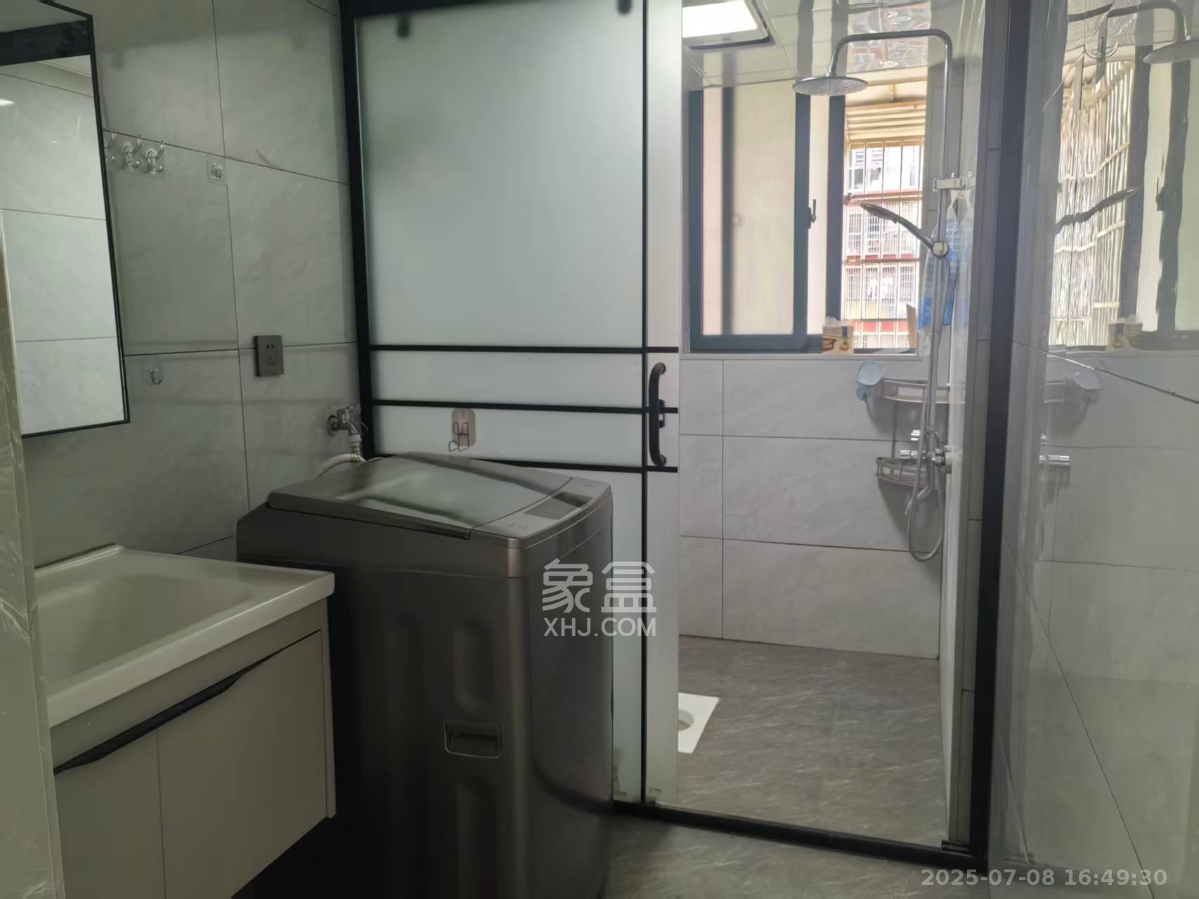 红建滨水铭城  3室2厅2卫   1600.00元/月室内图