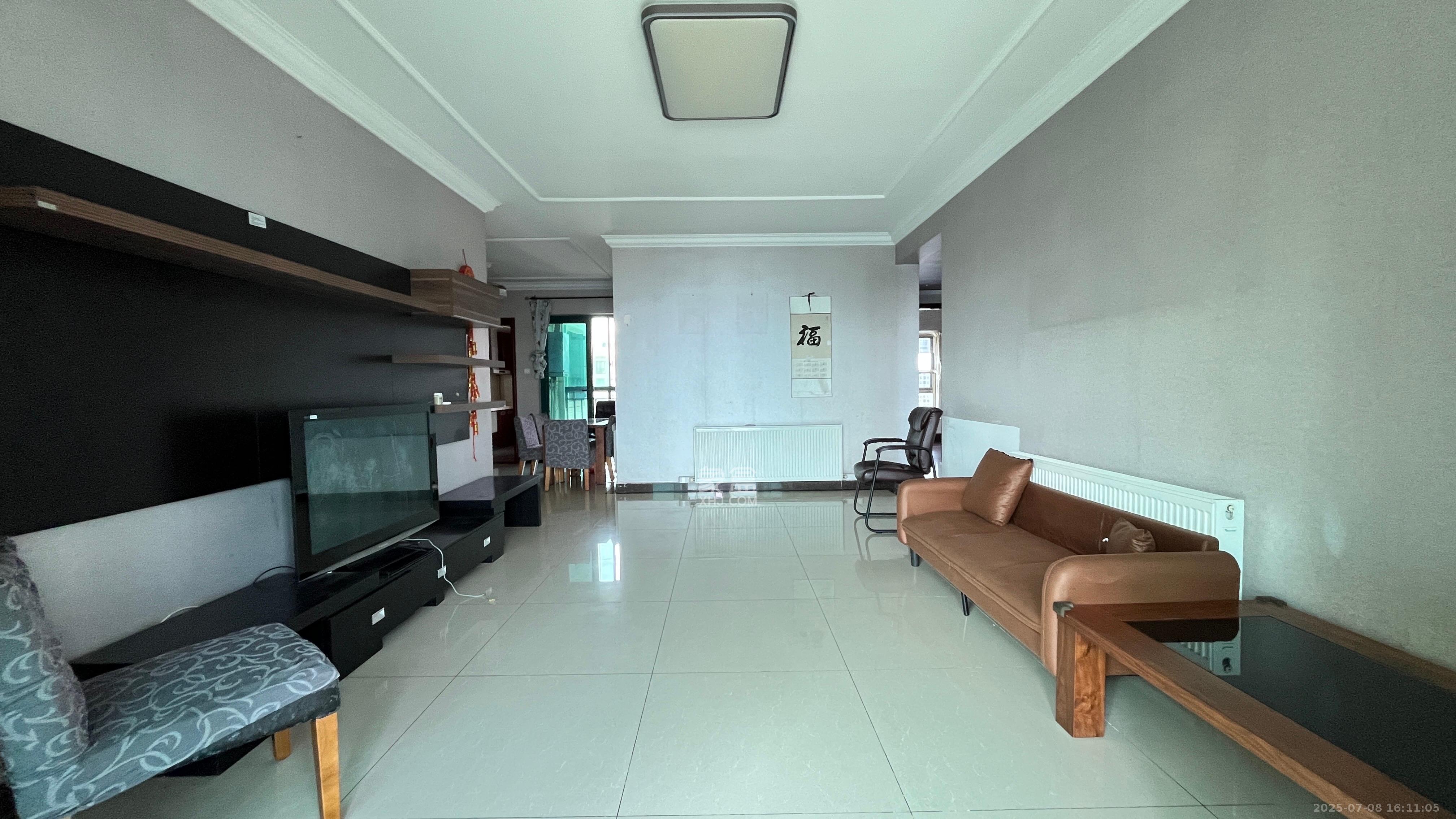 恒大雅苑 3室2厅2卫 2600.0元/月 恒大雅苑 3室2厅2卫 2600.0元/月室内图