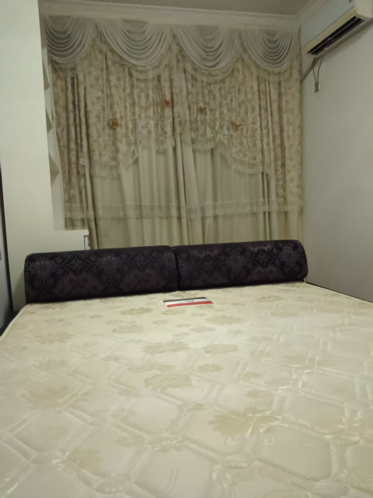 湘中园  3室2厅2卫    88.8万客厅