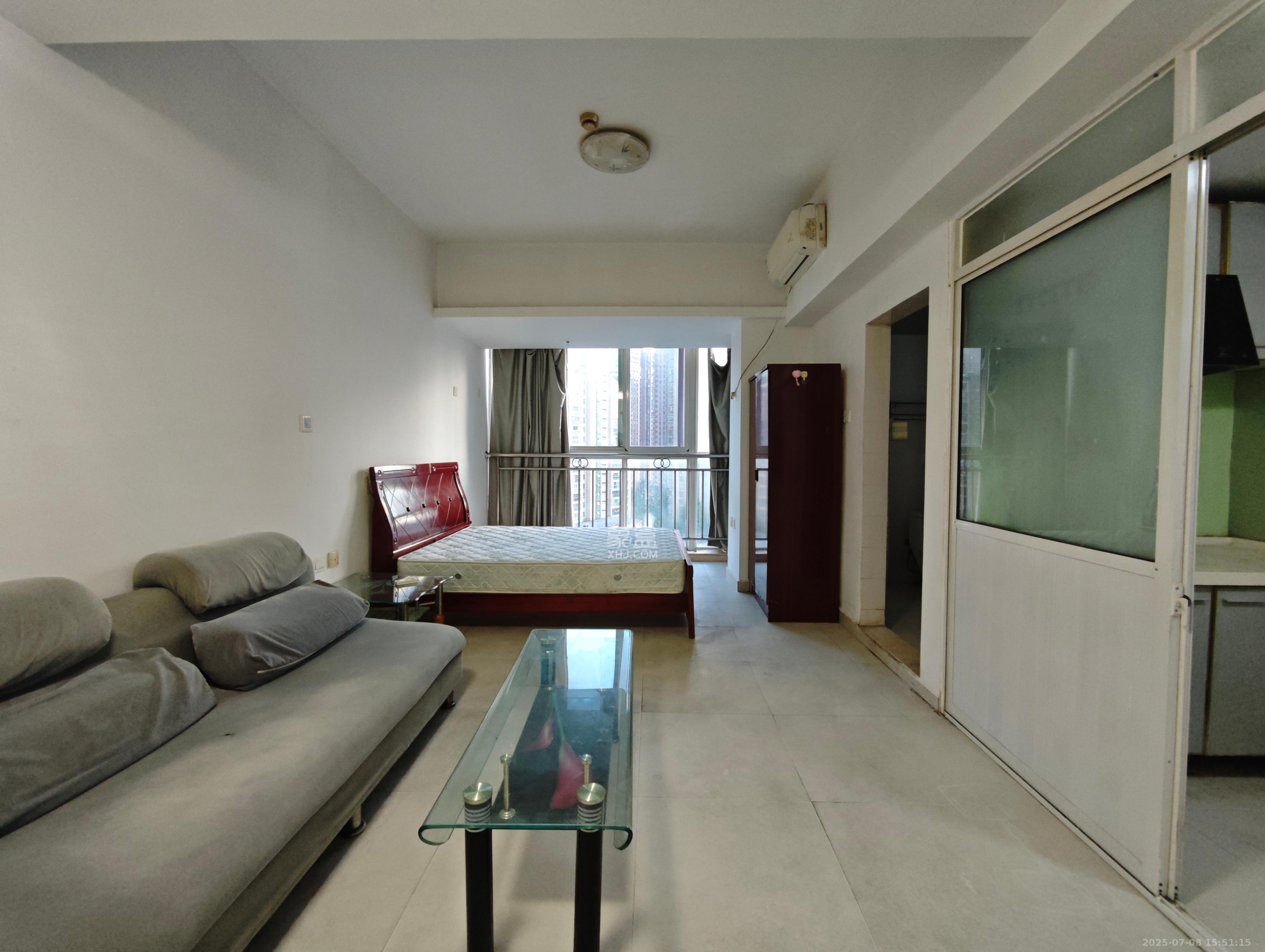 豪菲斯国际公寓(缤纷一季)  1室1厅1卫    1200.0元/月 豪菲斯国际公寓(缤纷一季)  1室1厅1卫    1200.0元/月室内图