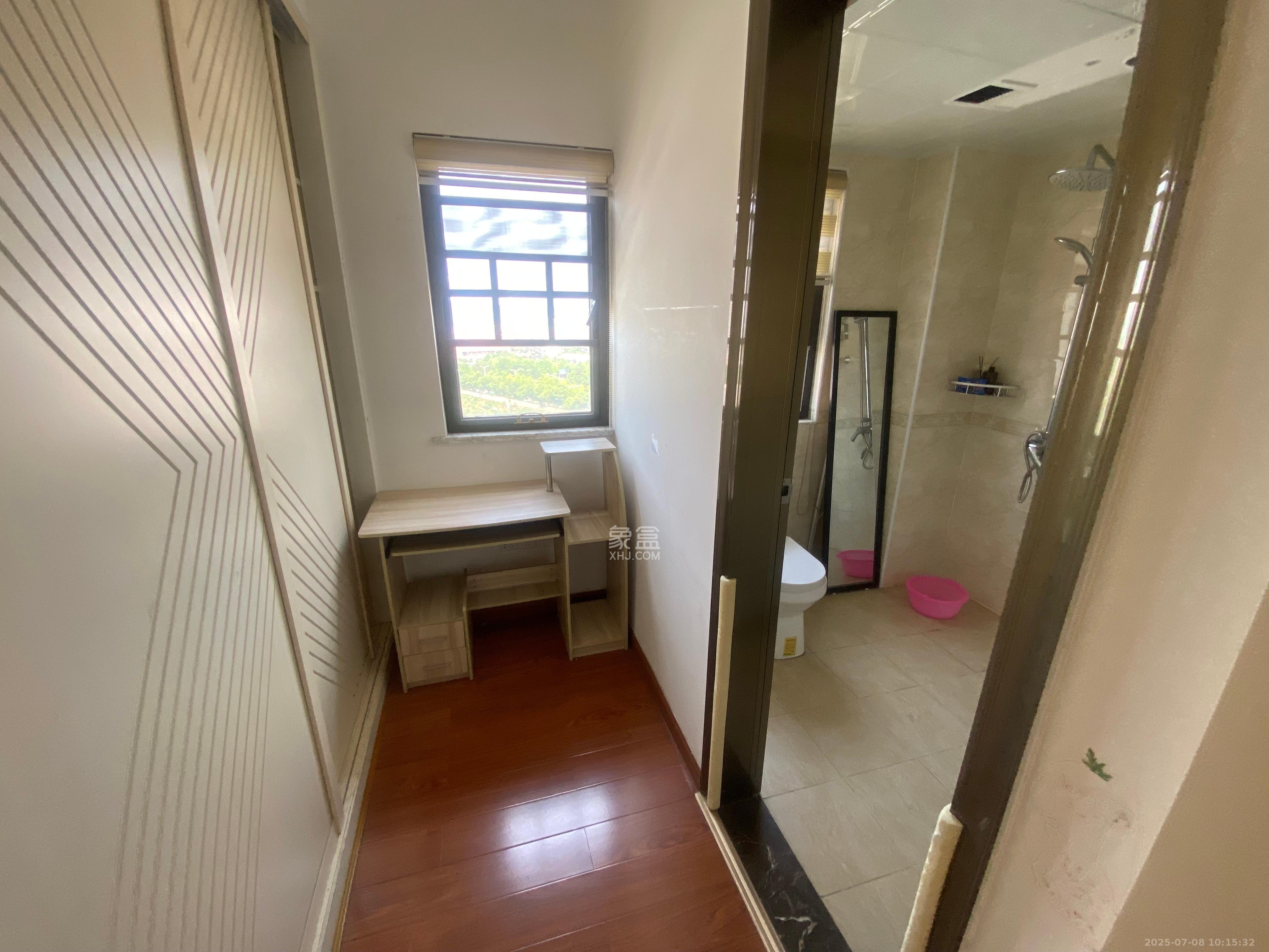 山语城三期 4室1厅1卫 2400.0元/月 山语城三期 4室1厅1卫 2400.0元/月室内图