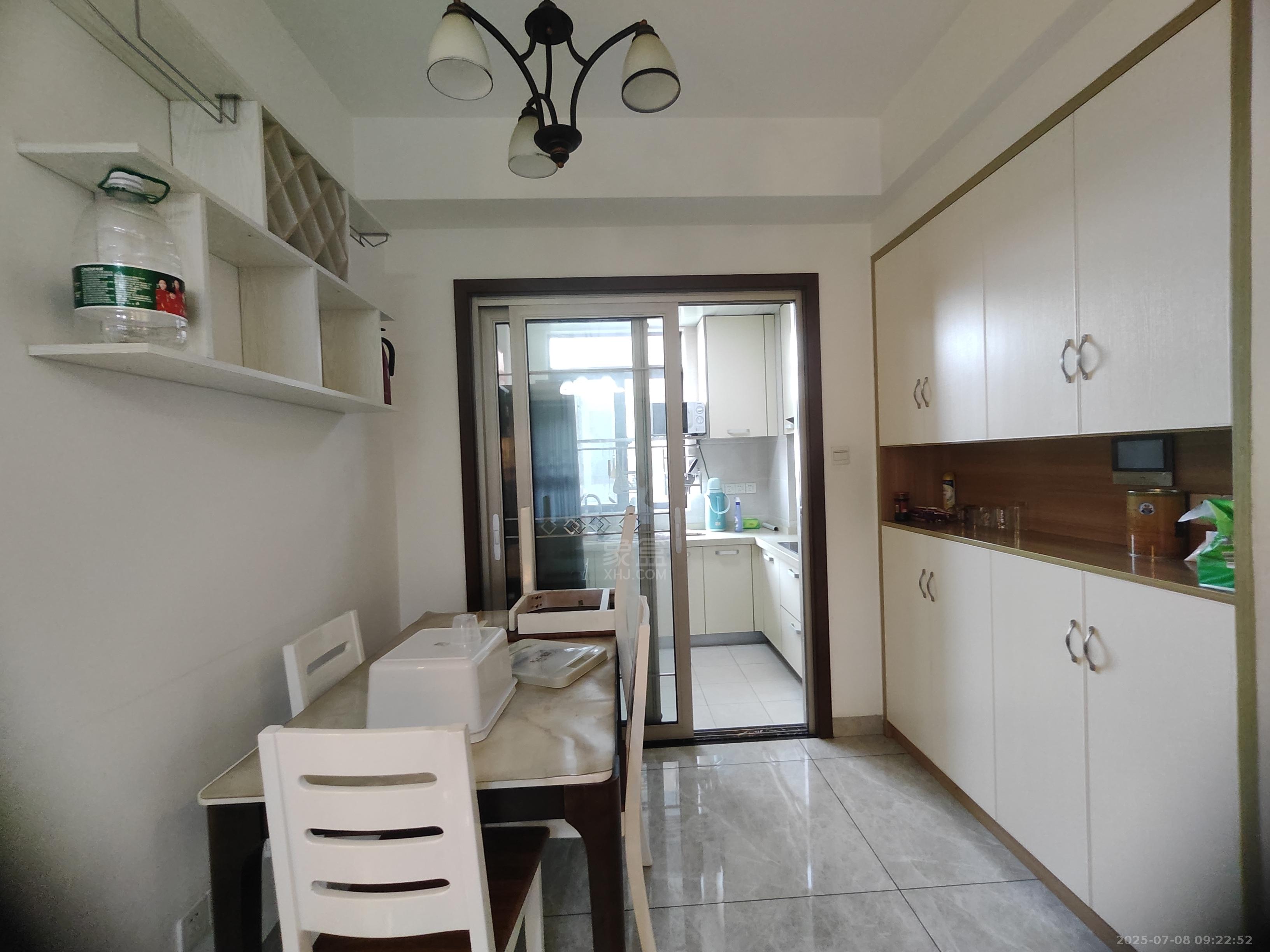 金轮翡翠名园 3室2厅2卫 2200.0元/月 金轮翡翠名园 3室2厅2卫 2200.0元/月室内图