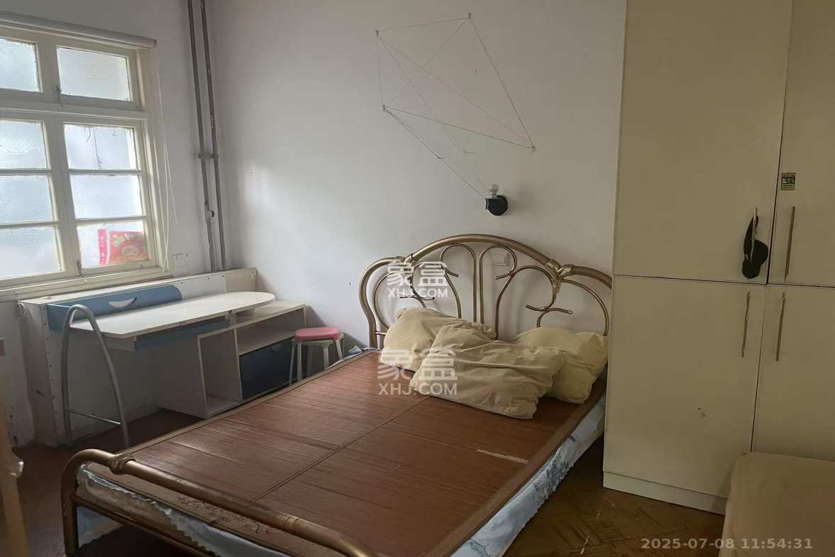 省商务厅宿舍  3室1厅1卫    2000.0元/月 省商务厅宿舍  3室1厅1卫    2000.0元/月室内图