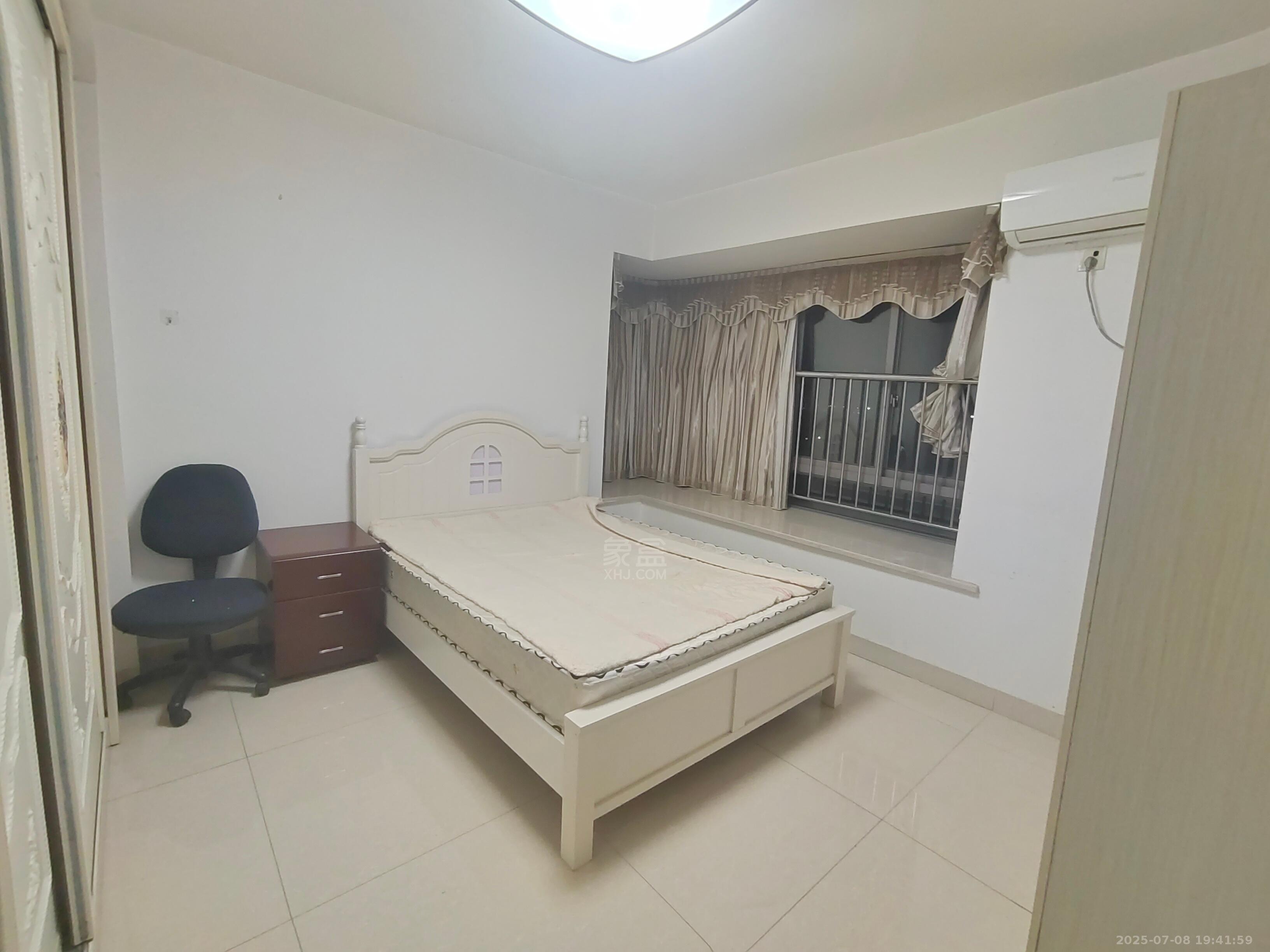 文化园三期 2室1厅1卫 1300.0元/月 文化园三期 2室1厅1卫 1300.0元/月室内图