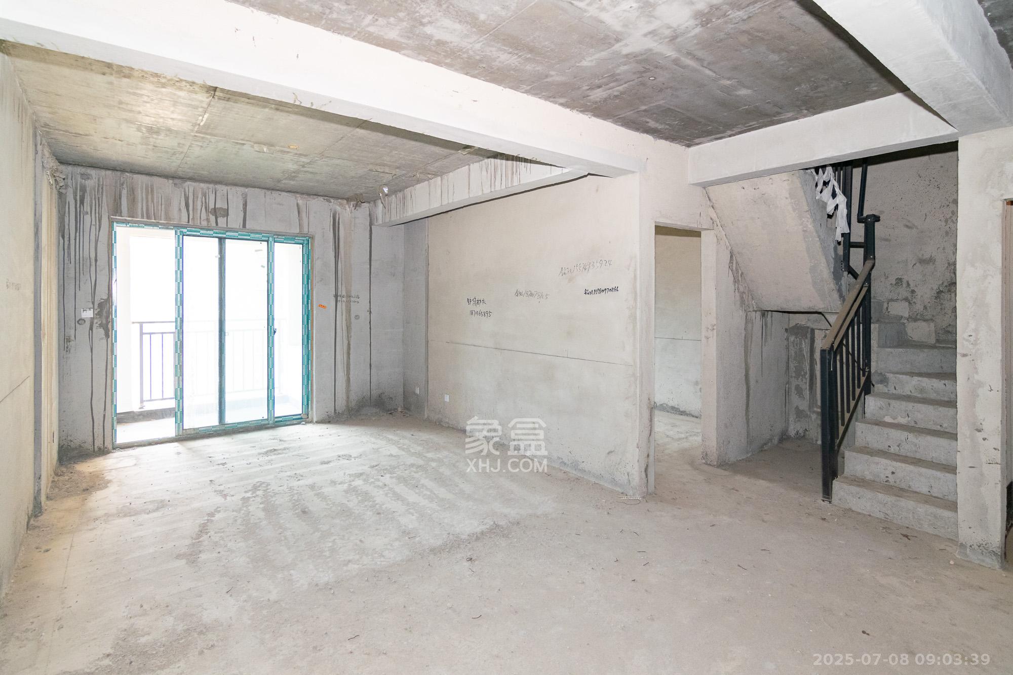 澳海谷山府  4室2厅2卫    1000.0元/月 澳海谷山府  4室2厅2卫    1000.0元/月