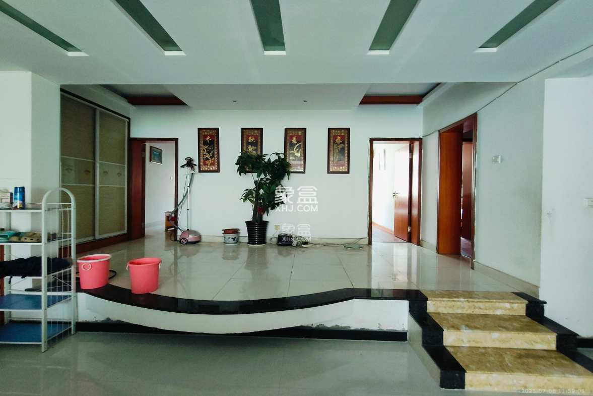 欣安小区  3室2厅1卫    1500.0元/月 欣安小区  3室2厅1卫    1500.0元/月室内图