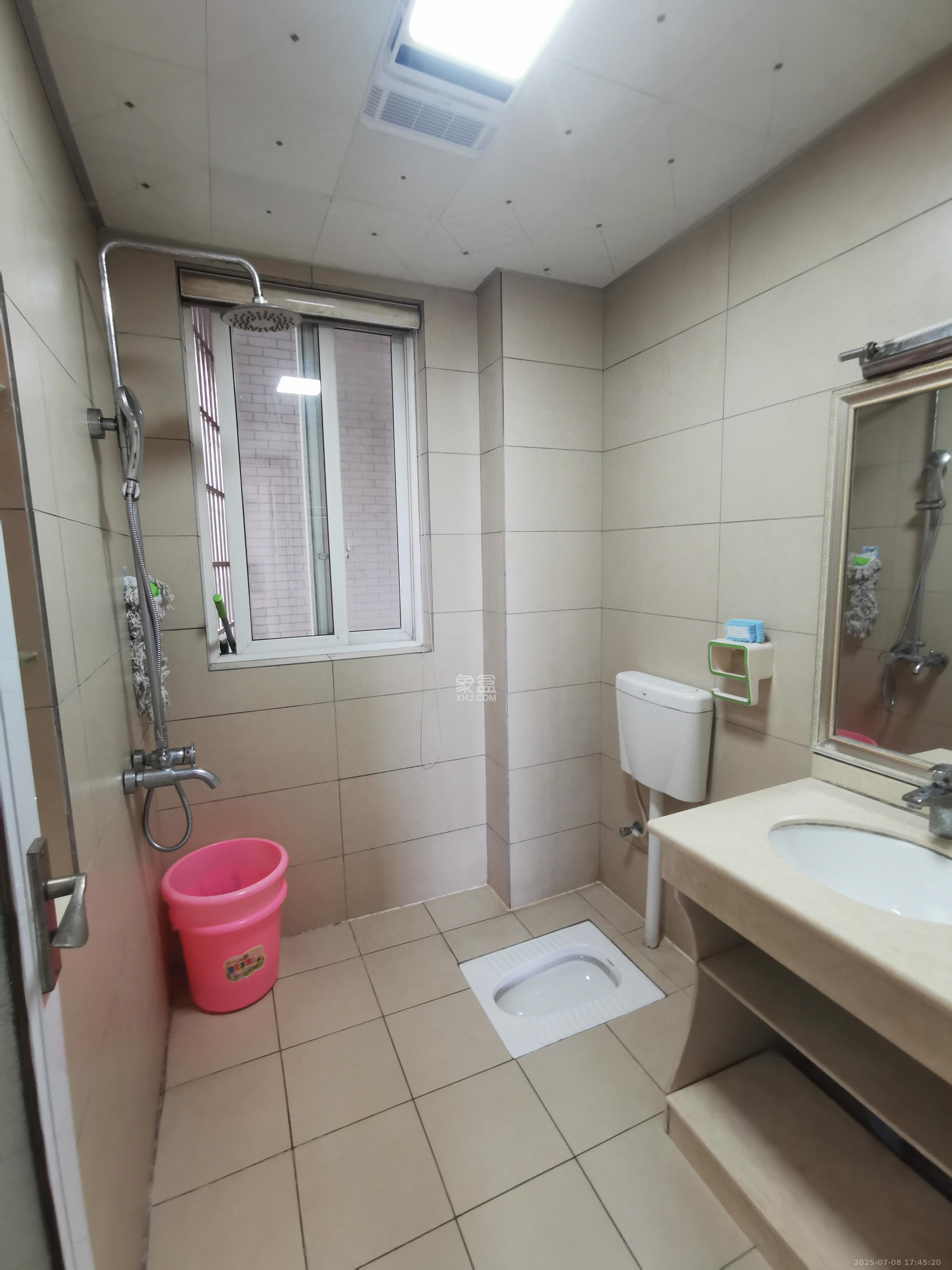 锦璨家园 4室2厅2卫 3500.0元/月 锦璨家园 4室2厅2卫 3500.0元/月室内图