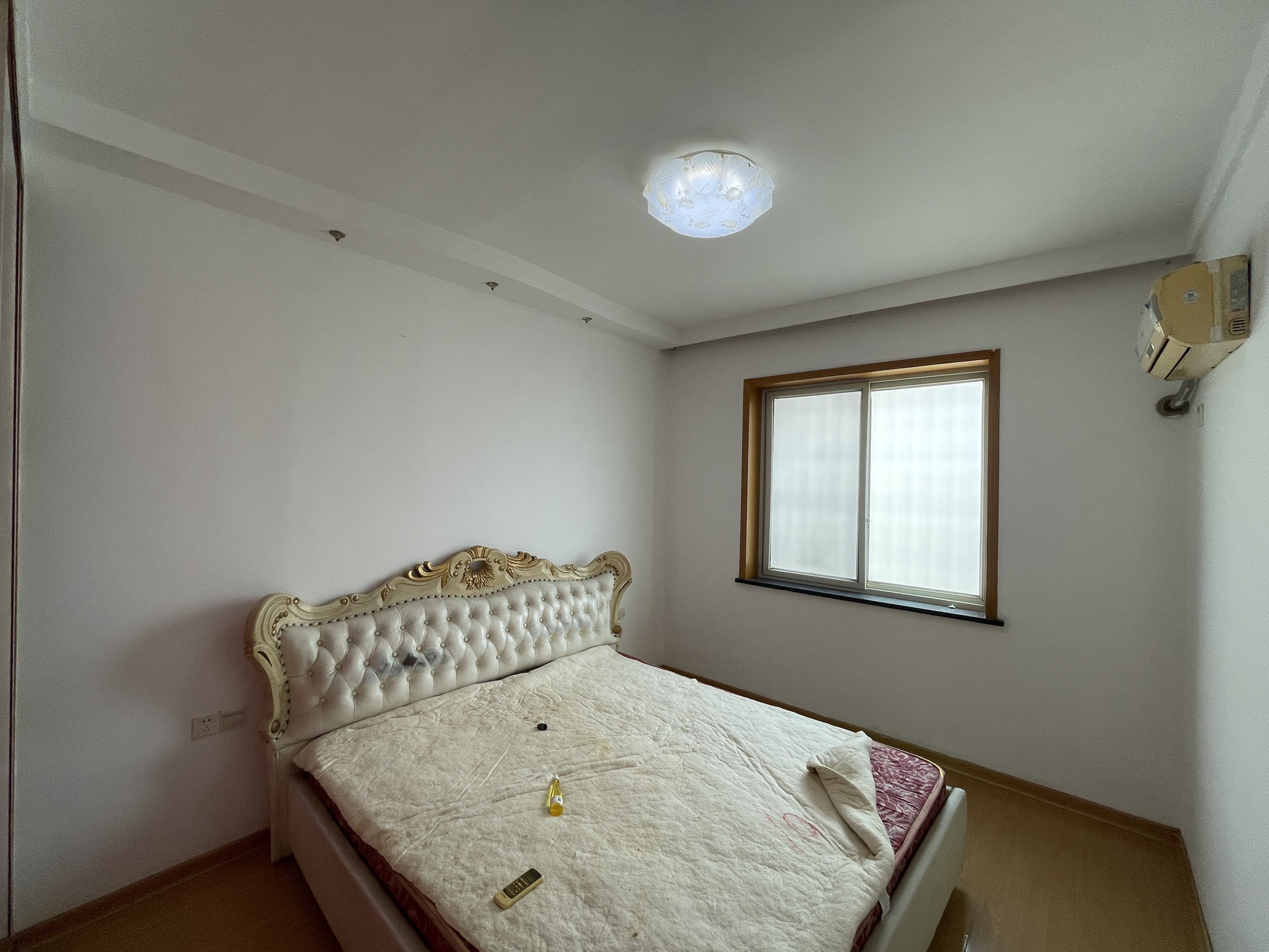 富桥市场 4室2厅2卫 1200.0元/月 富桥市场 4室2厅2卫 1200.0元/月室内图