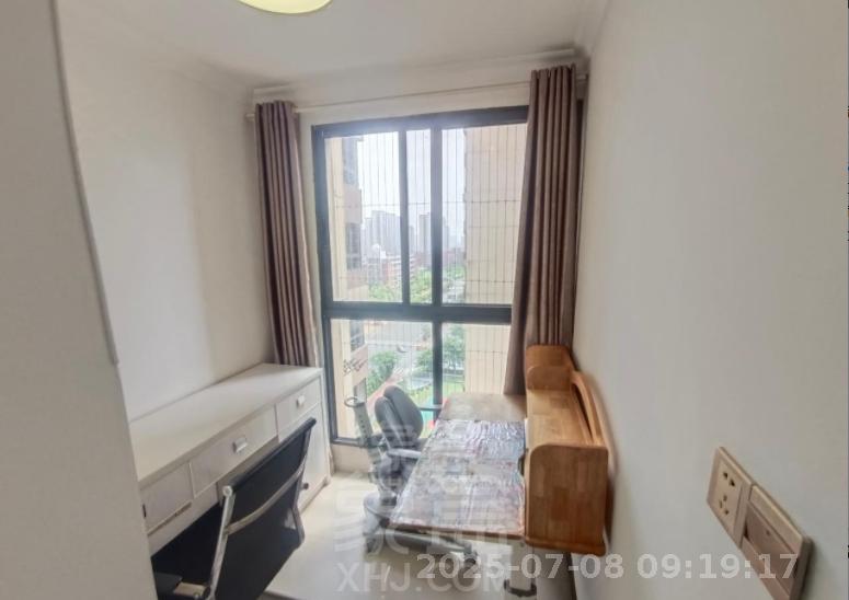 武广国际学苑 3室2厅2卫 2200.0元/月 武广国际学苑 3室2厅2卫 2200.0元/月室内图