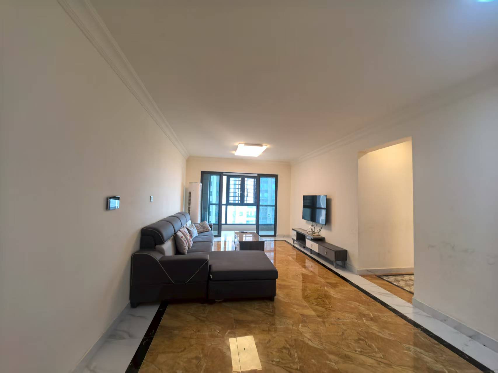 碧桂园梓山府 3室2厅2卫 1800.0元/月 碧桂园梓山府 3室2厅2卫 1800.0元/月小区图