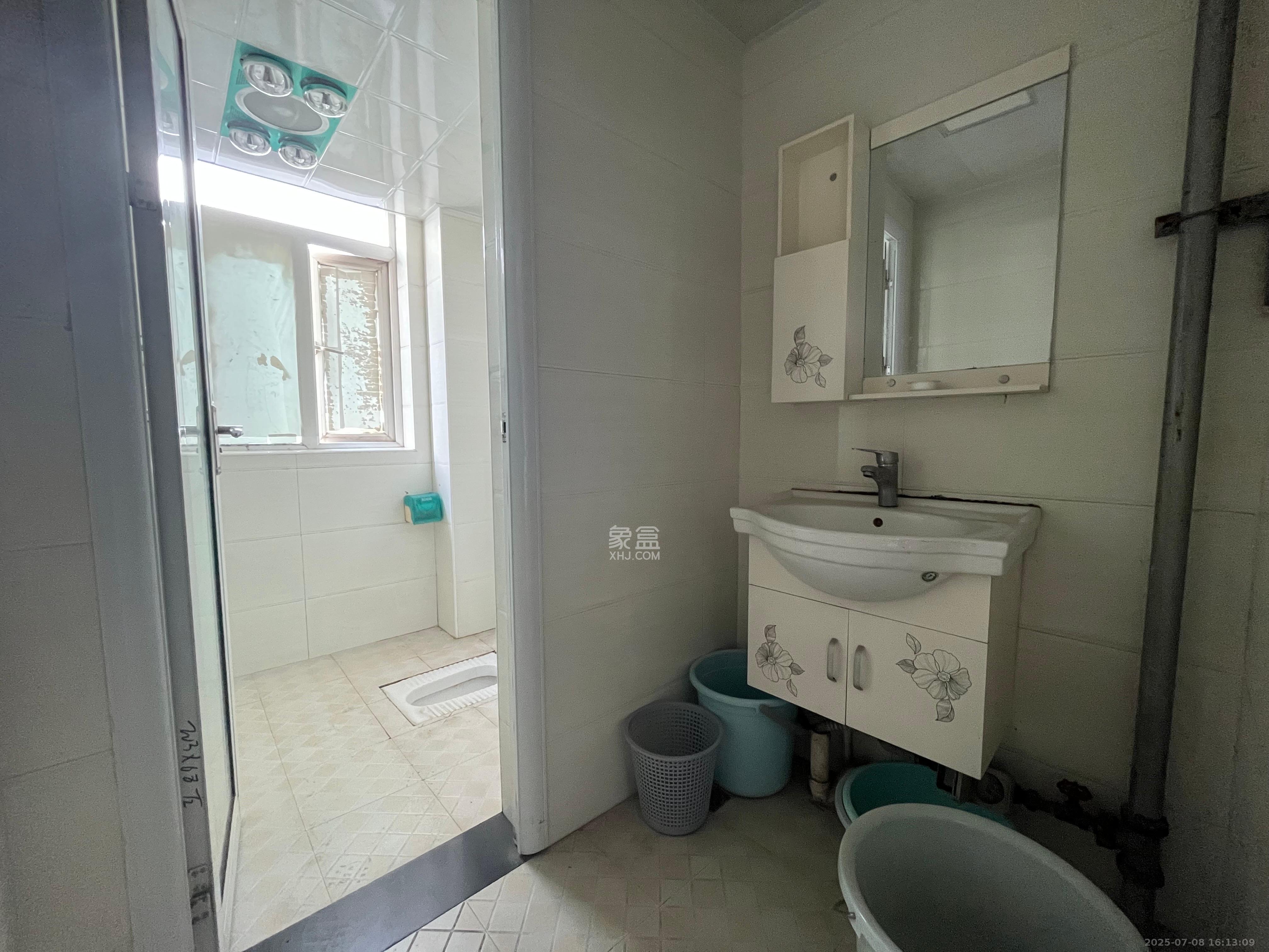 学府华庭 4室2厅2卫 3000.0元/月 学府华庭 4室2厅2卫 3000.0元/月室内图