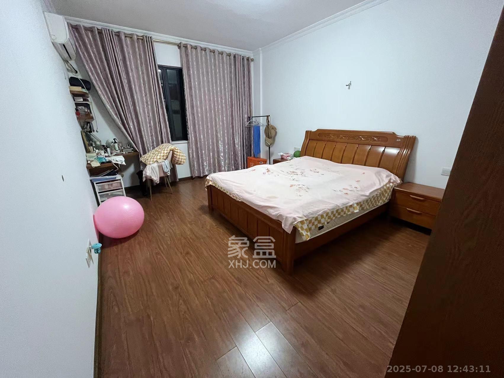 鹏基诺亚山林  4室2厅2卫    2680.0元/月 鹏基诺亚山林  4室2厅2卫    2680.0元/月室内图