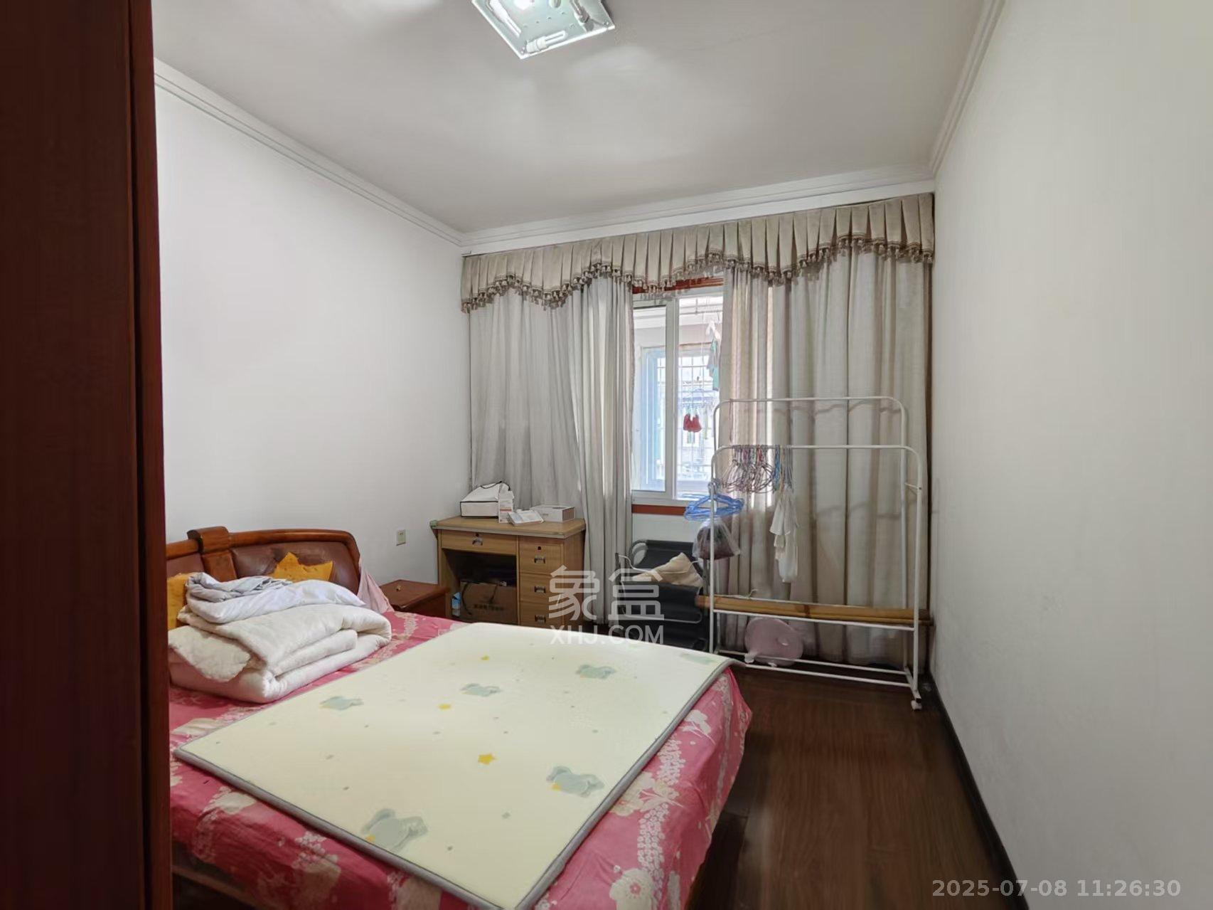 桂花公寓  2室2厅1卫    1200.0元/月 桂花公寓  2室2厅1卫    1200.0元/月室内图