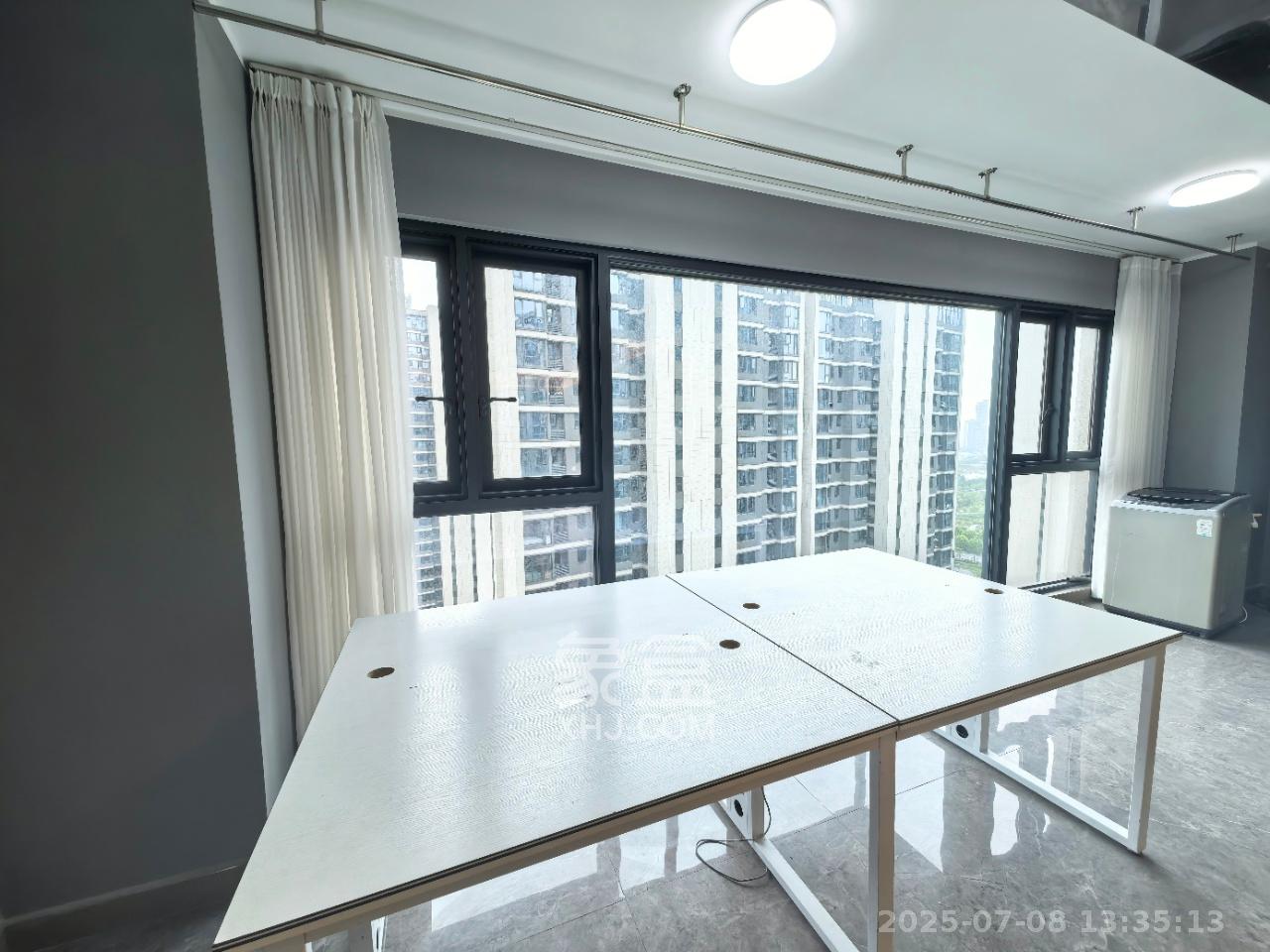 中海阅溪府  5室2厅2卫   4500.00元/月室内图