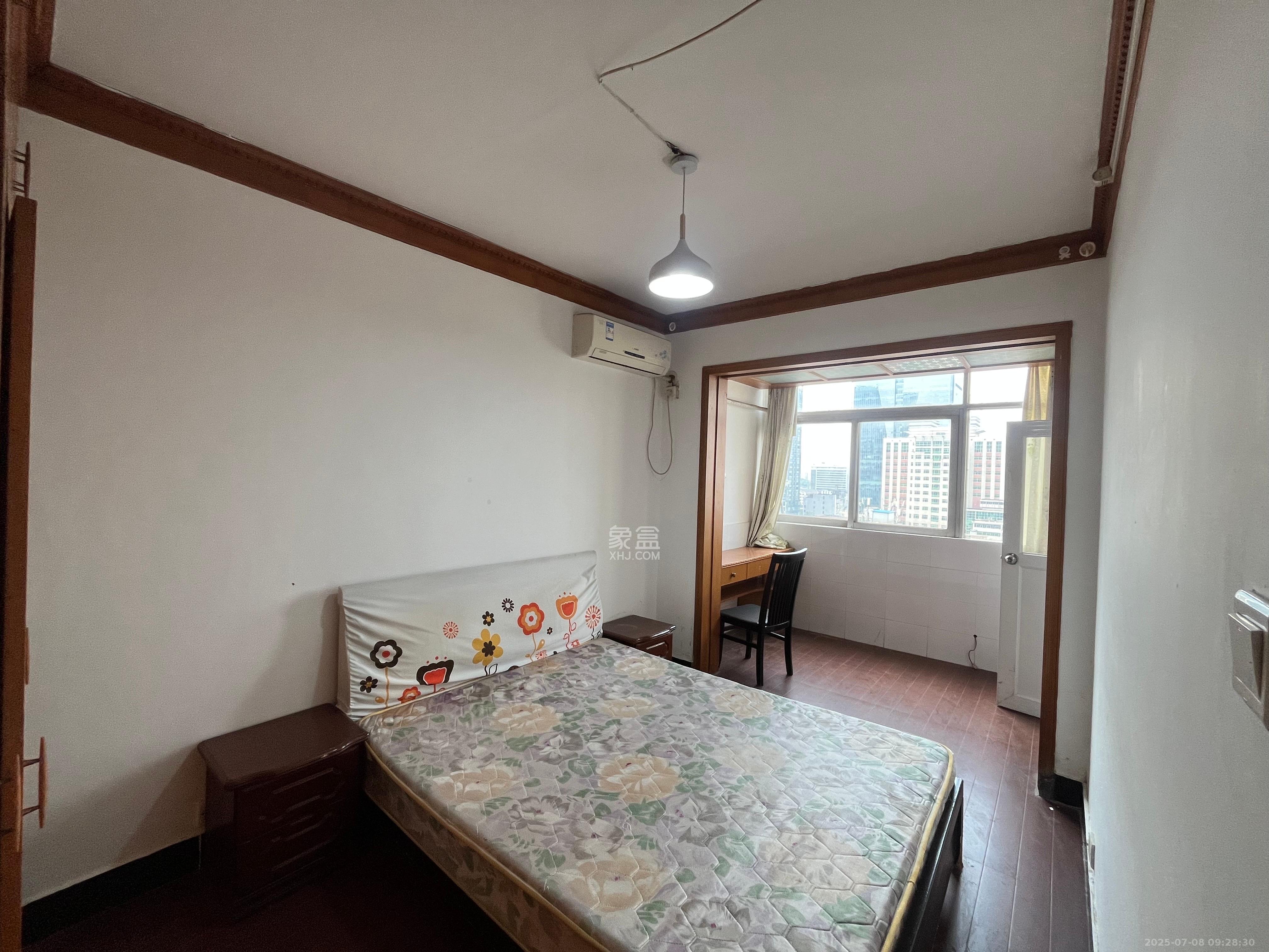长铁高层  3室1厅1卫   2200.00元/月室内图