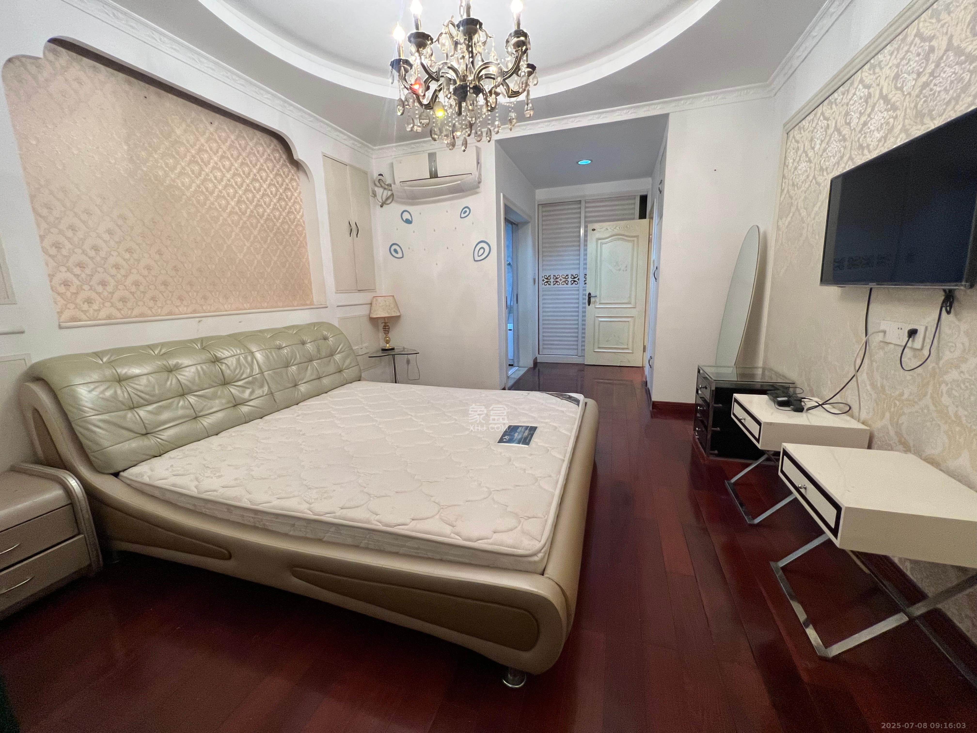 滨江金座 3室2厅1卫 3000.0元/月 滨江金座 3室2厅1卫 3000.0元/月室内图