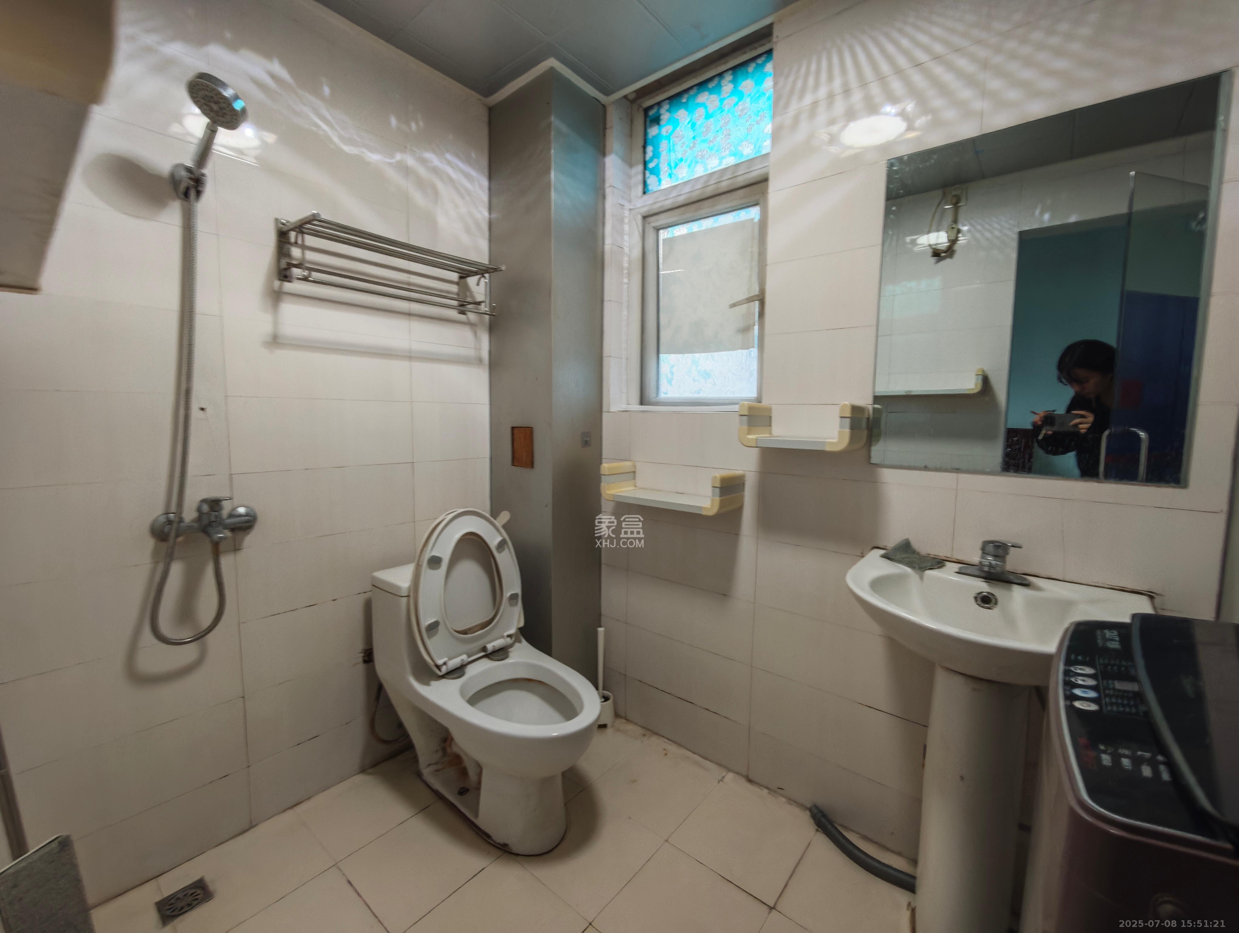 豪菲斯国际公寓(缤纷一季)  1室1厅1卫    1200.0元/月 豪菲斯国际公寓(缤纷一季)  1室1厅1卫    1200.0元/月室内图