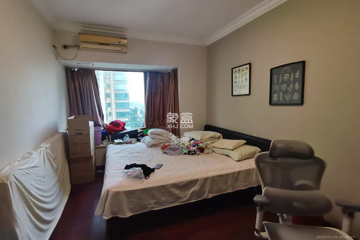 恒大华府  4室2厅2卫    3600.0元/月 恒大华府  4室2厅2卫    3600.0元/月室内图