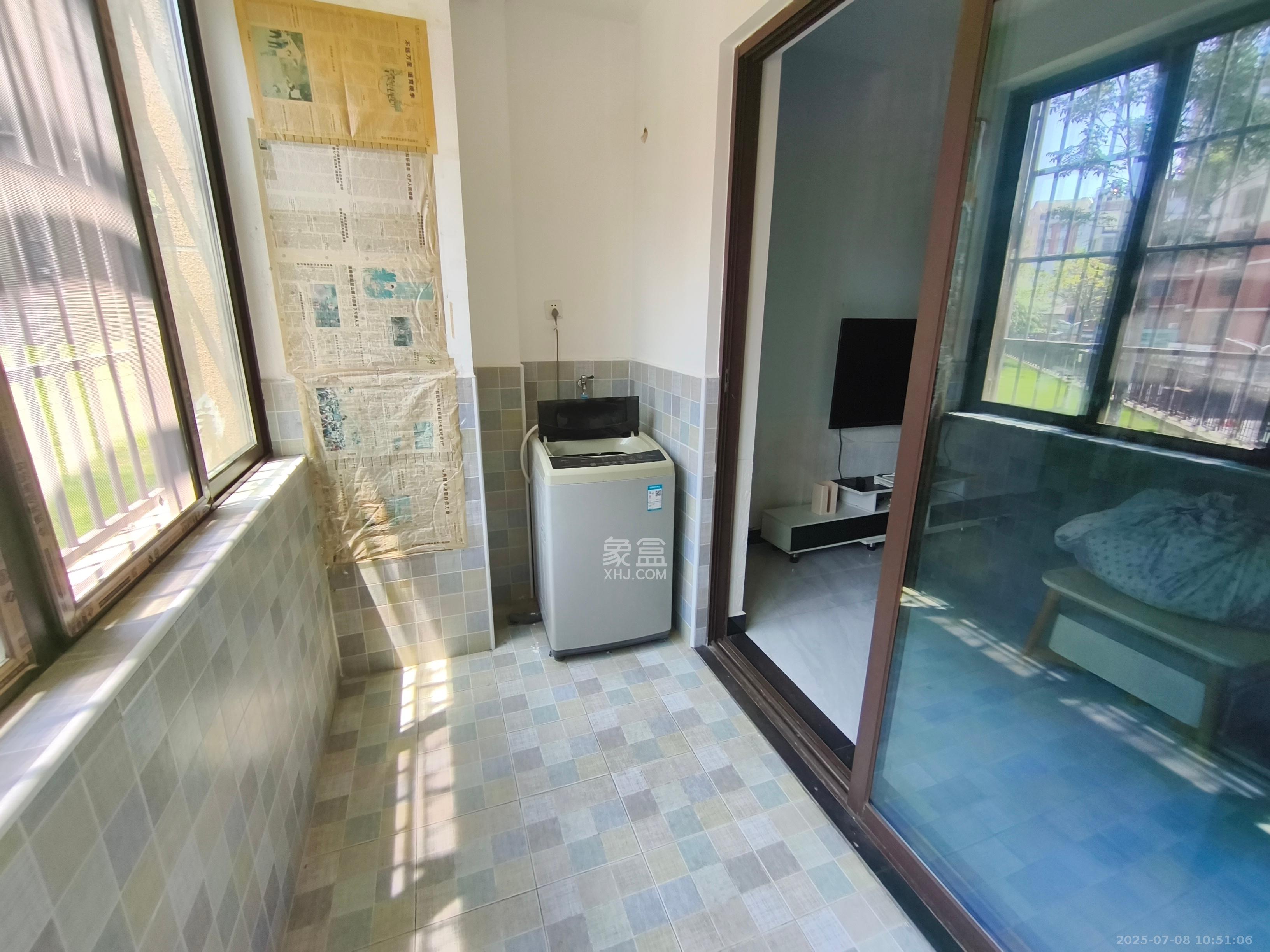 华润置地广场一期  2室2厅1卫   1800.00元/月室内图