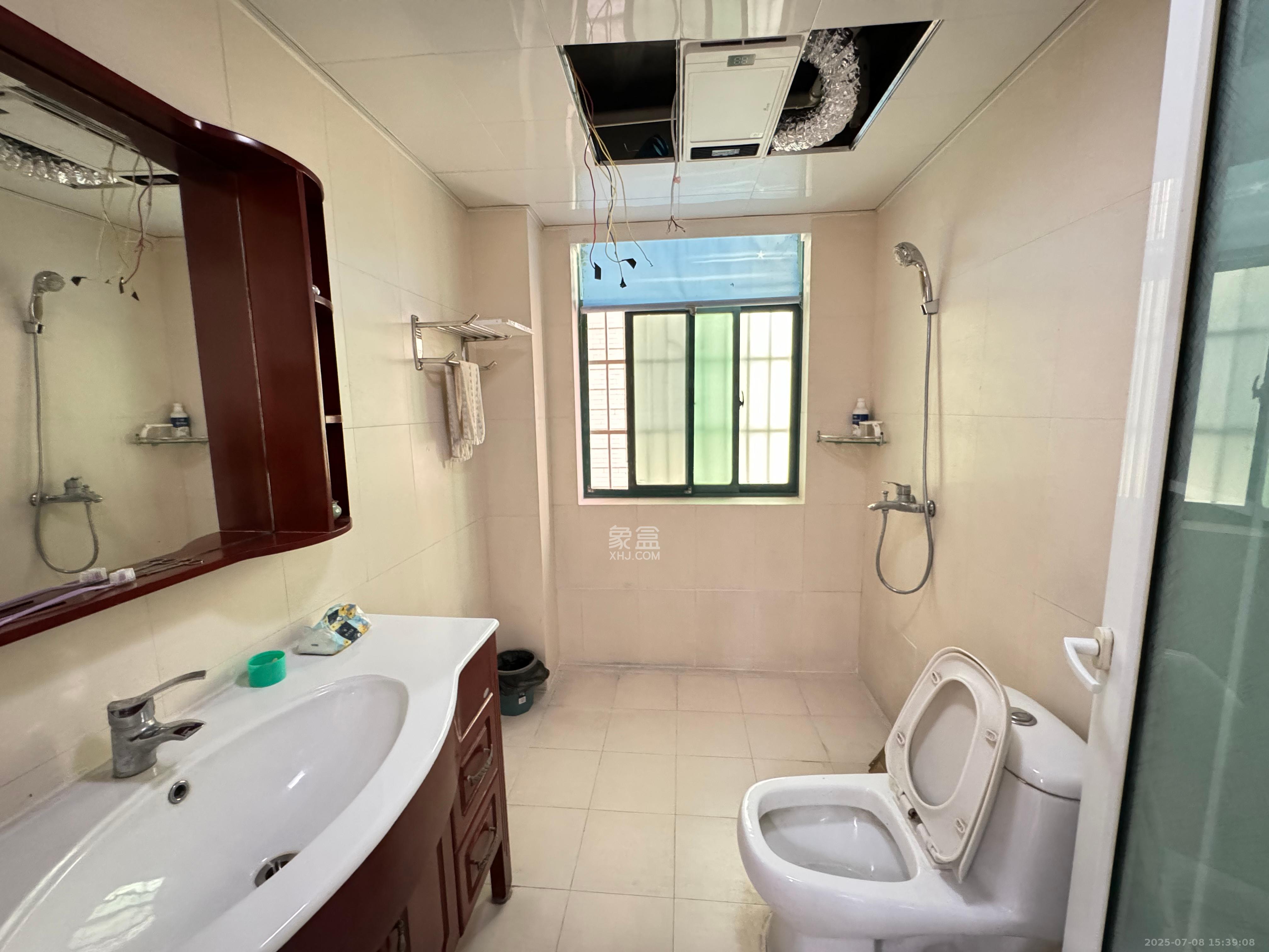 柠檬丽都 4室2厅1卫 2700.0元/月 柠檬丽都 4室2厅1卫 2700.0元/月室内图