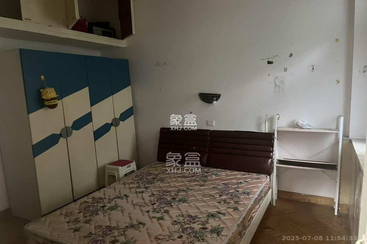 省商务厅宿舍  3室1厅1卫    2000.0元/月 省商务厅宿舍  3室1厅1卫    2000.0元/月室内图