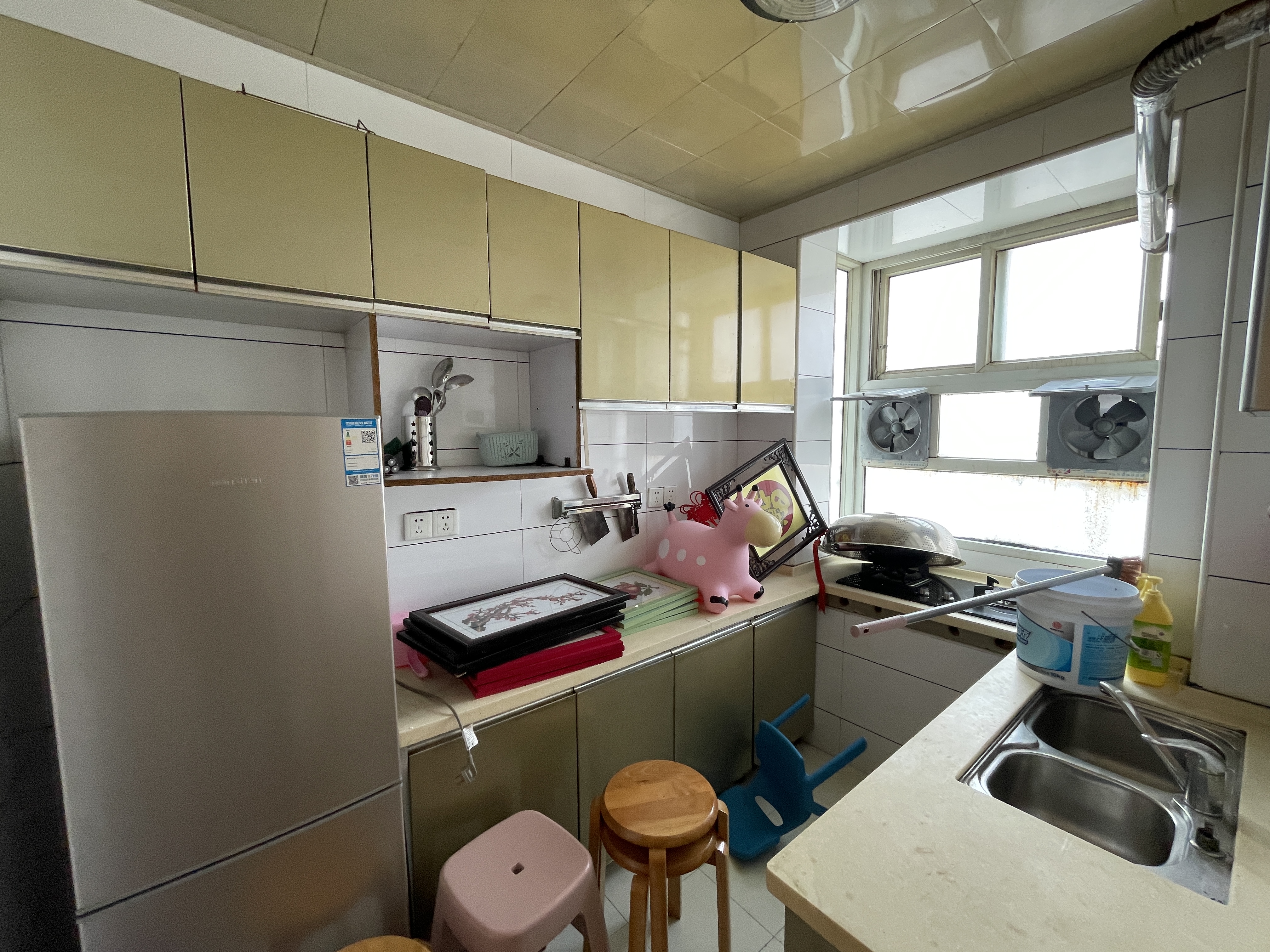 富桥市场 4室2厅2卫 1200.0元/月 富桥市场 4室2厅2卫 1200.0元/月室内图