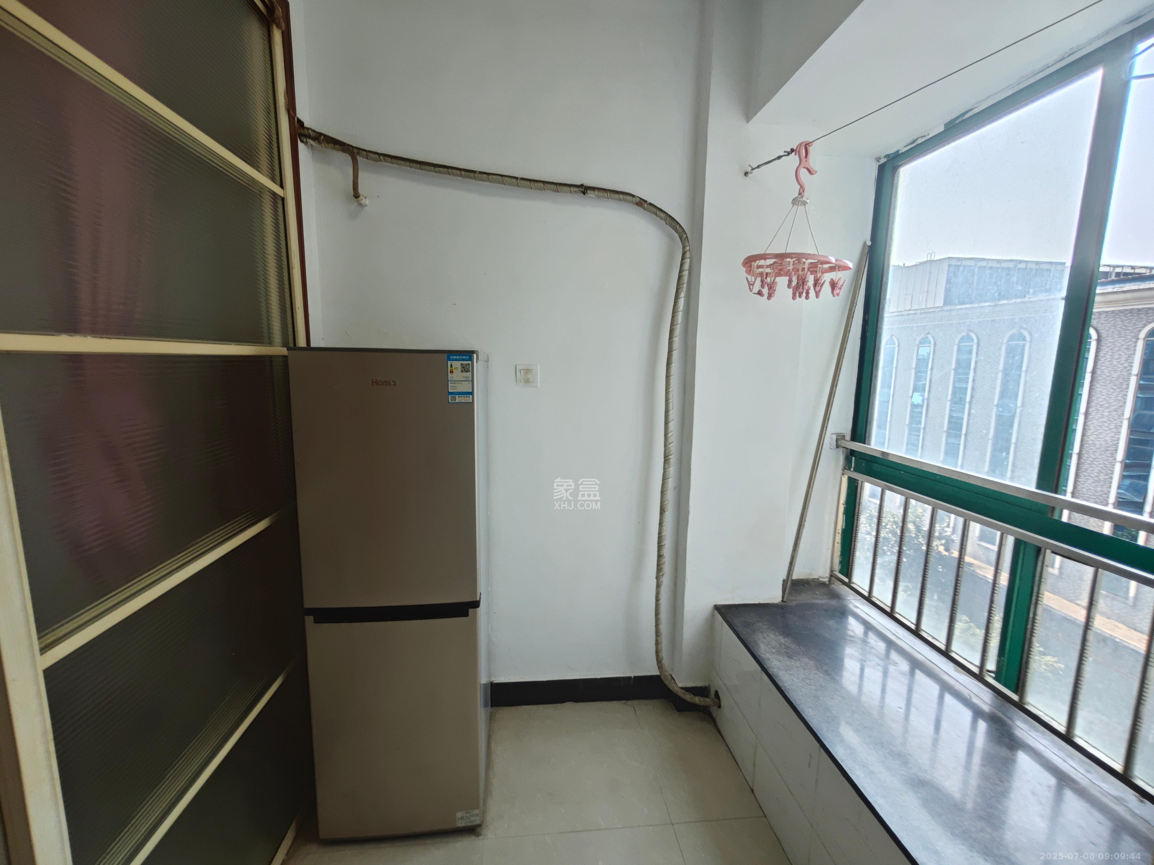 明城公寓  1室1厅1卫   950.00元/月室内图
