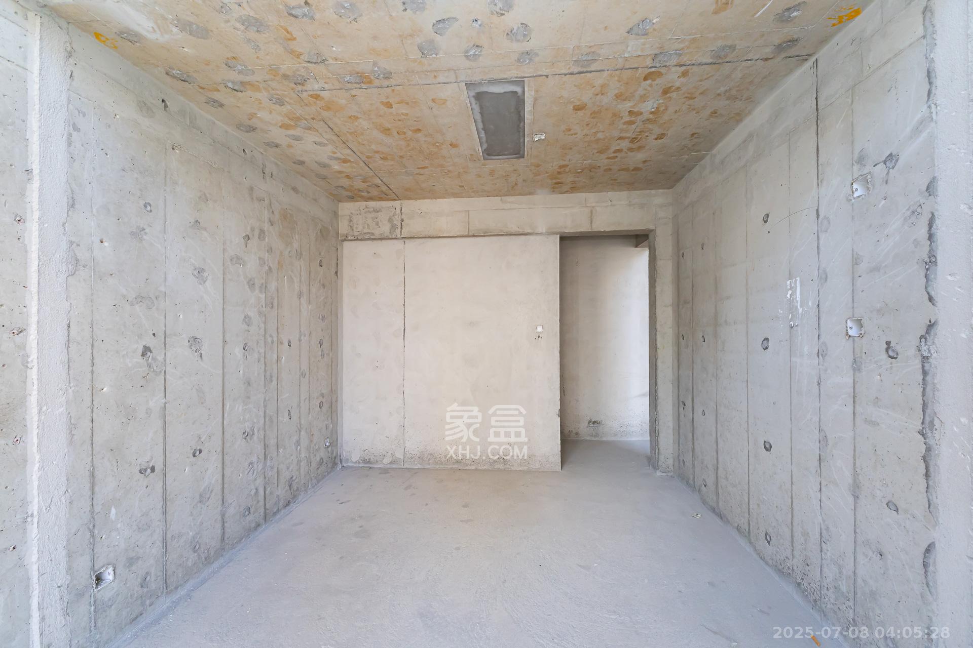 润和湘江天地D区 4室2厅2卫 135.0万 润和湘江天地D区 4室2厅2卫 135.0万卧室