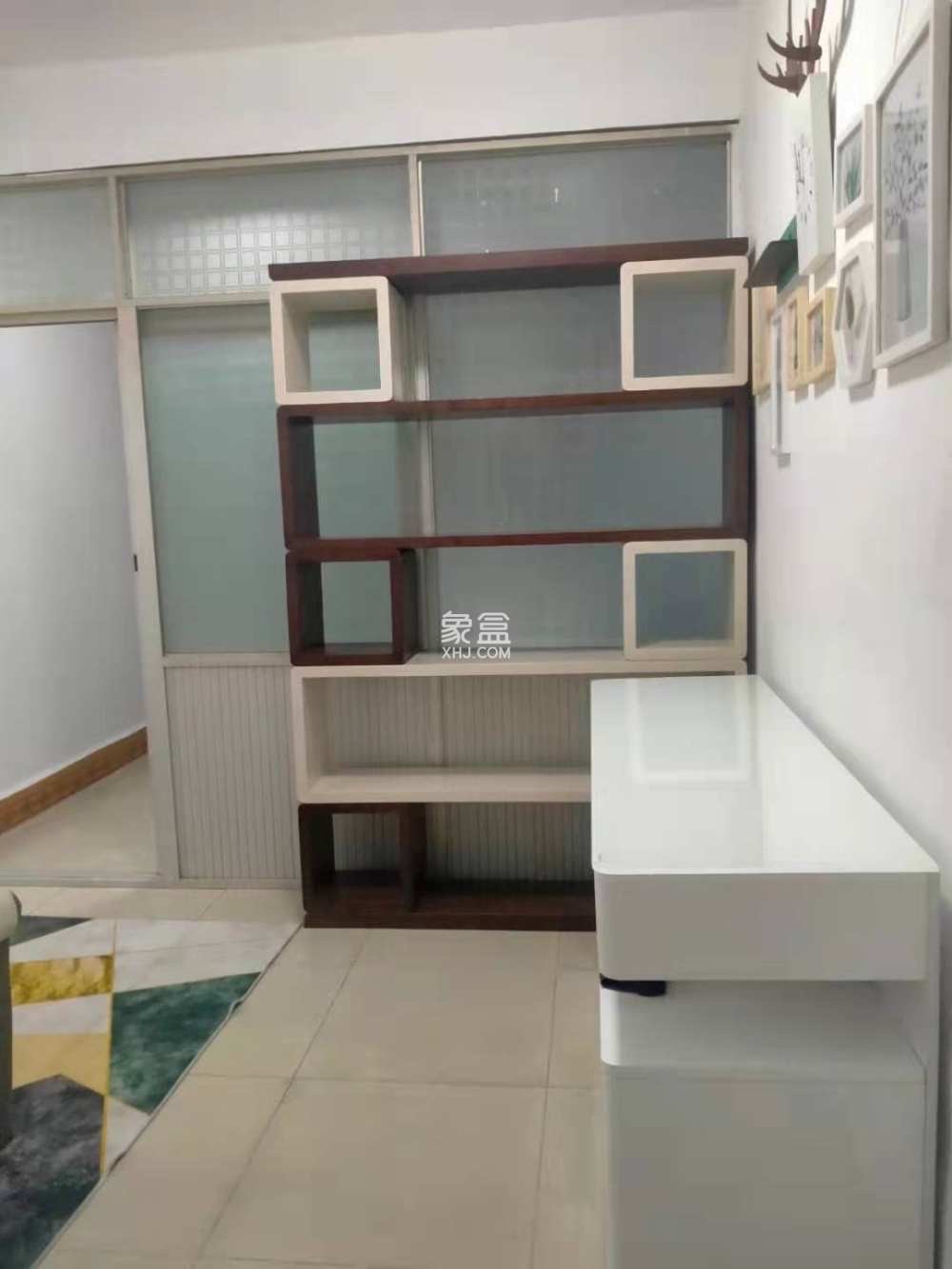 西湖一村社区南区  1室2厅2卫   1200.00元/月室内图