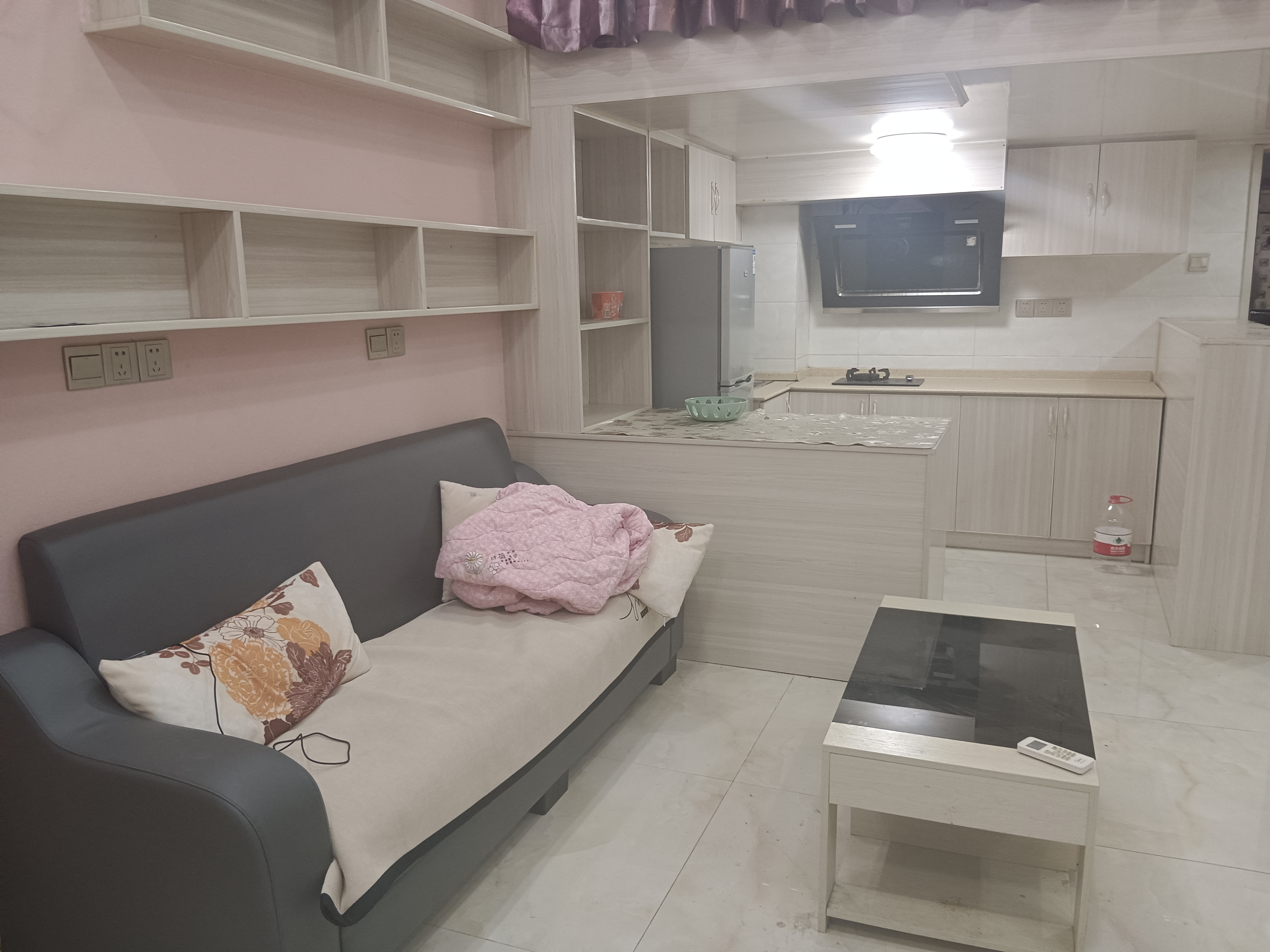 欣天蓝郡 1室1厅1卫 900.0元/月 欣天蓝郡 1室1厅1卫 900.0元/月室内图