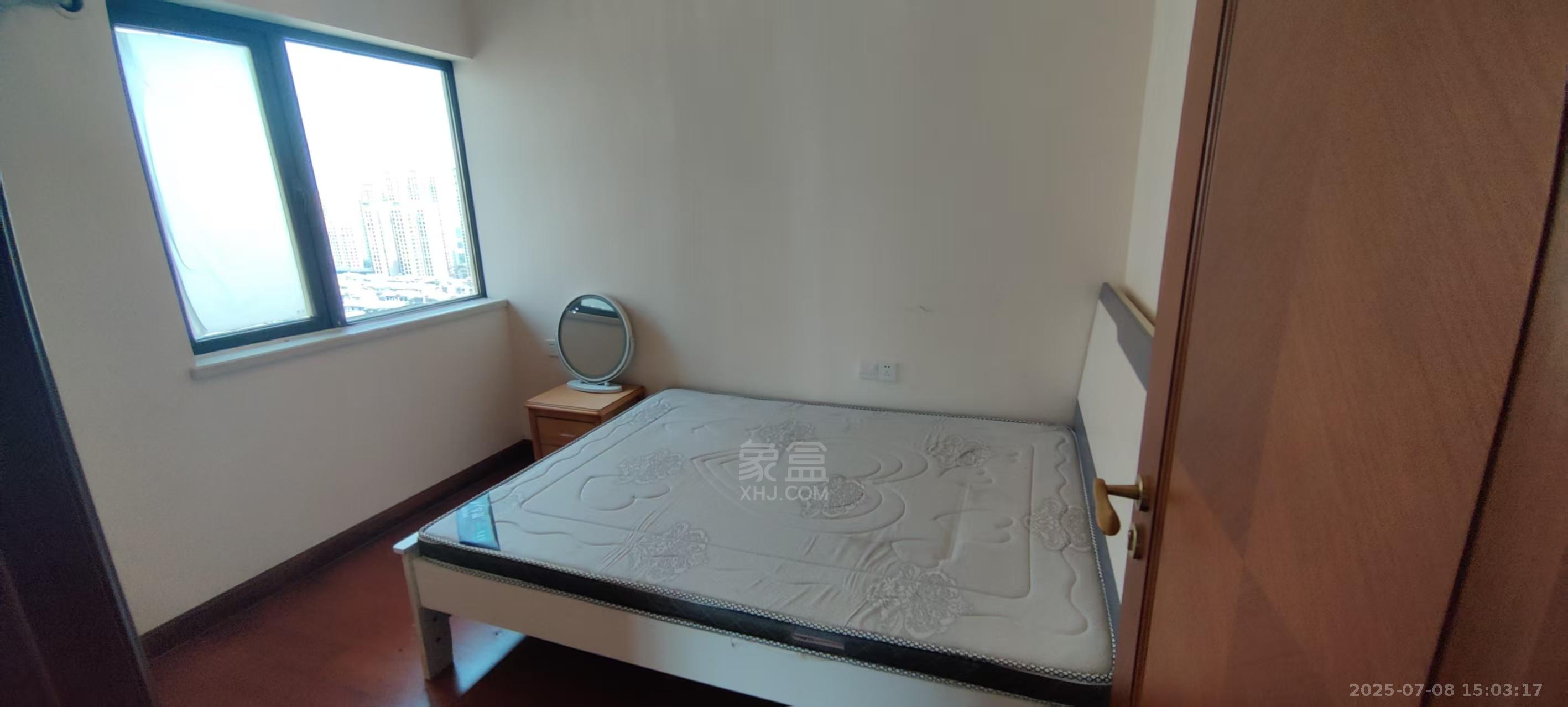 恒大华府  3室1厅2卫   2400.00元/月室内图