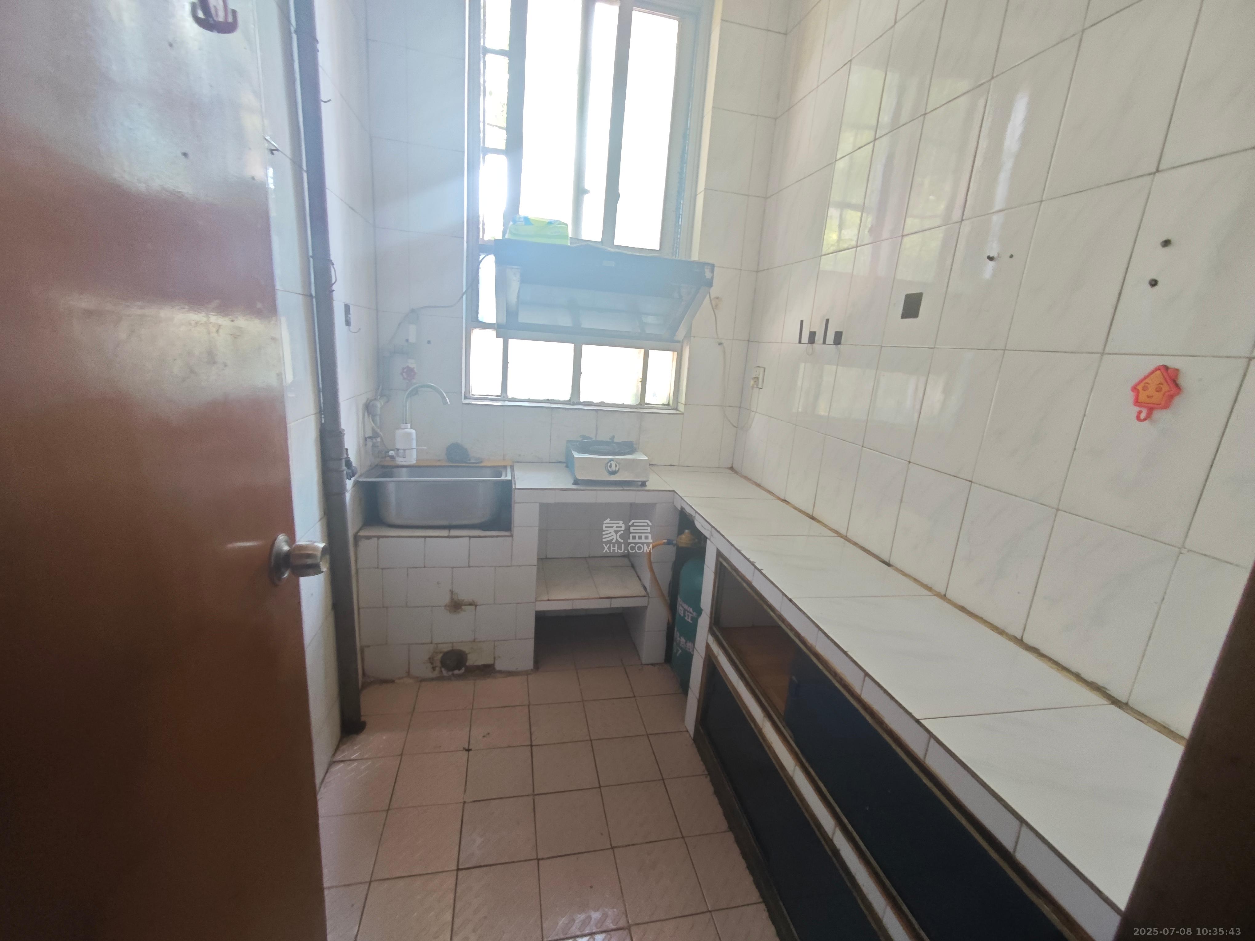 建湘新村  1室1厅1卫   1000.00元/月室内图